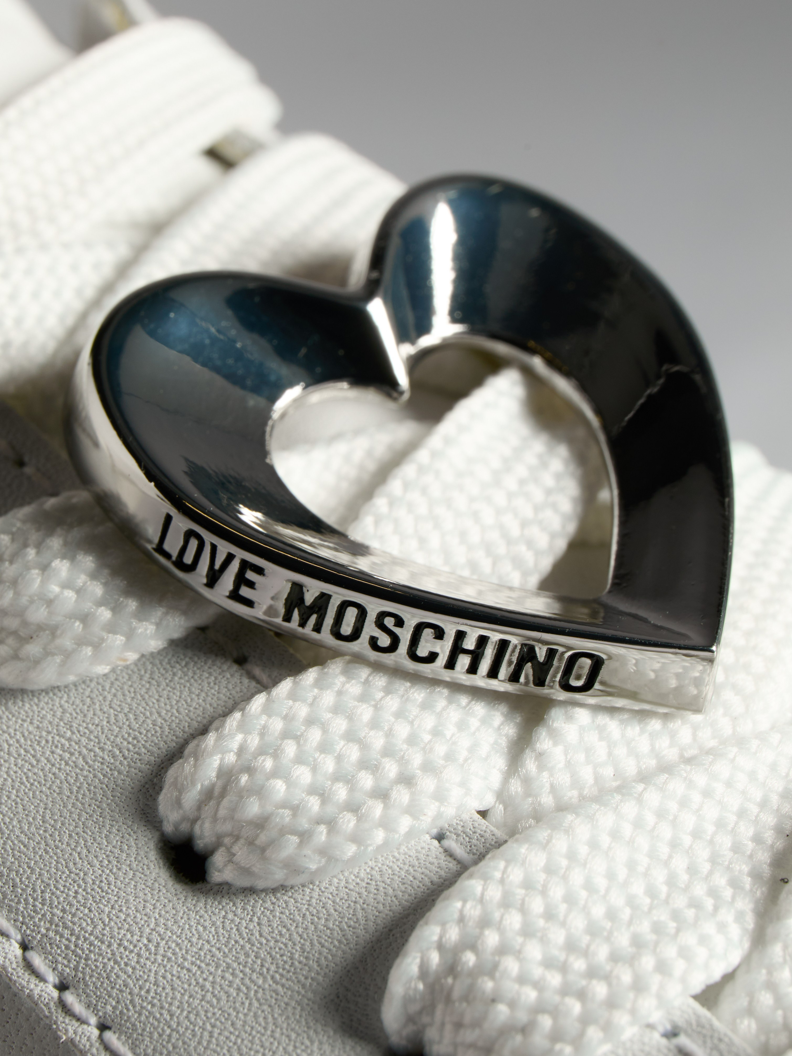 Предметный фотограф в Москве Евгений Шубин