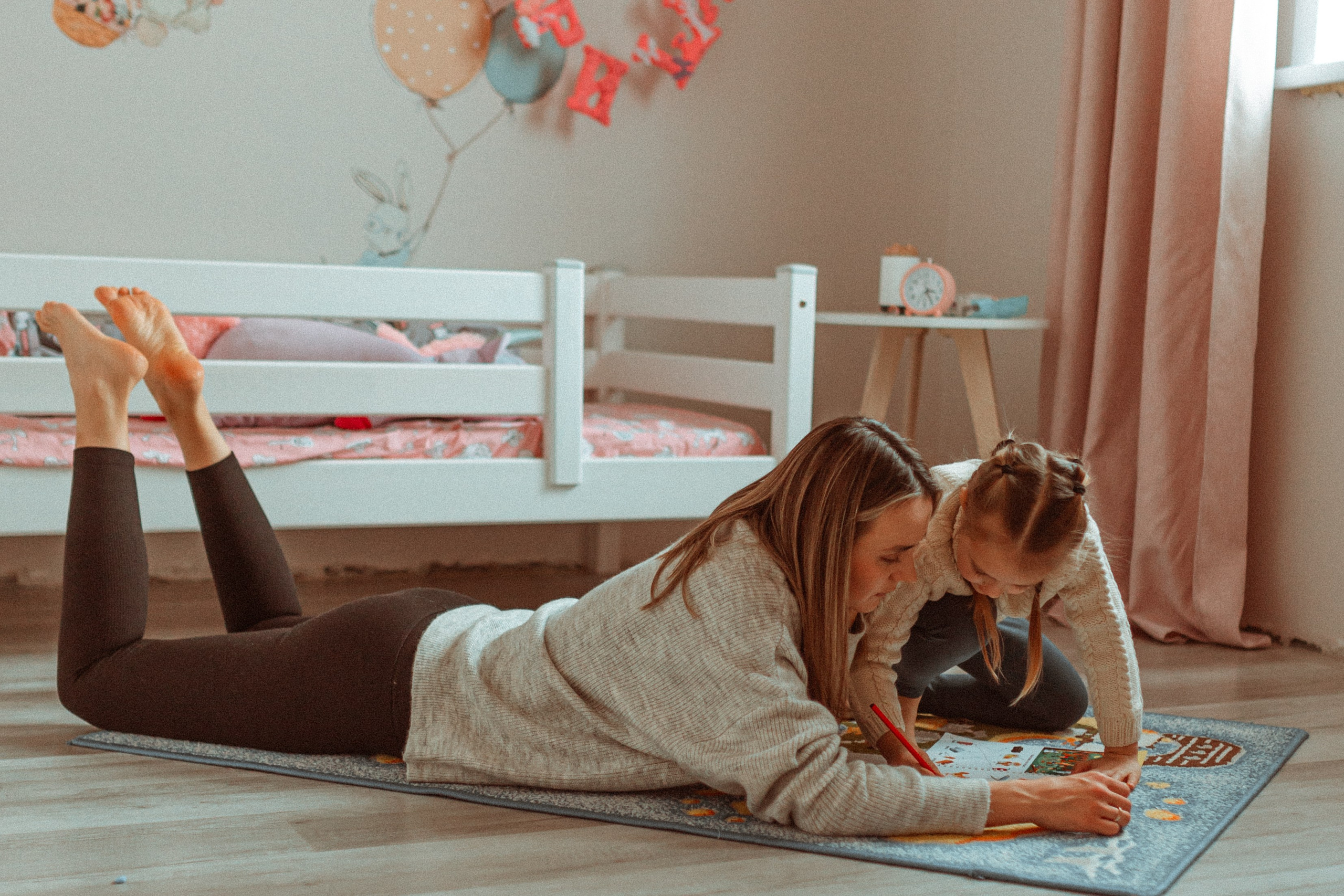 Даша и Арина. Семейный фотограф lifestyle в Новосибирске Елена Шпилевая