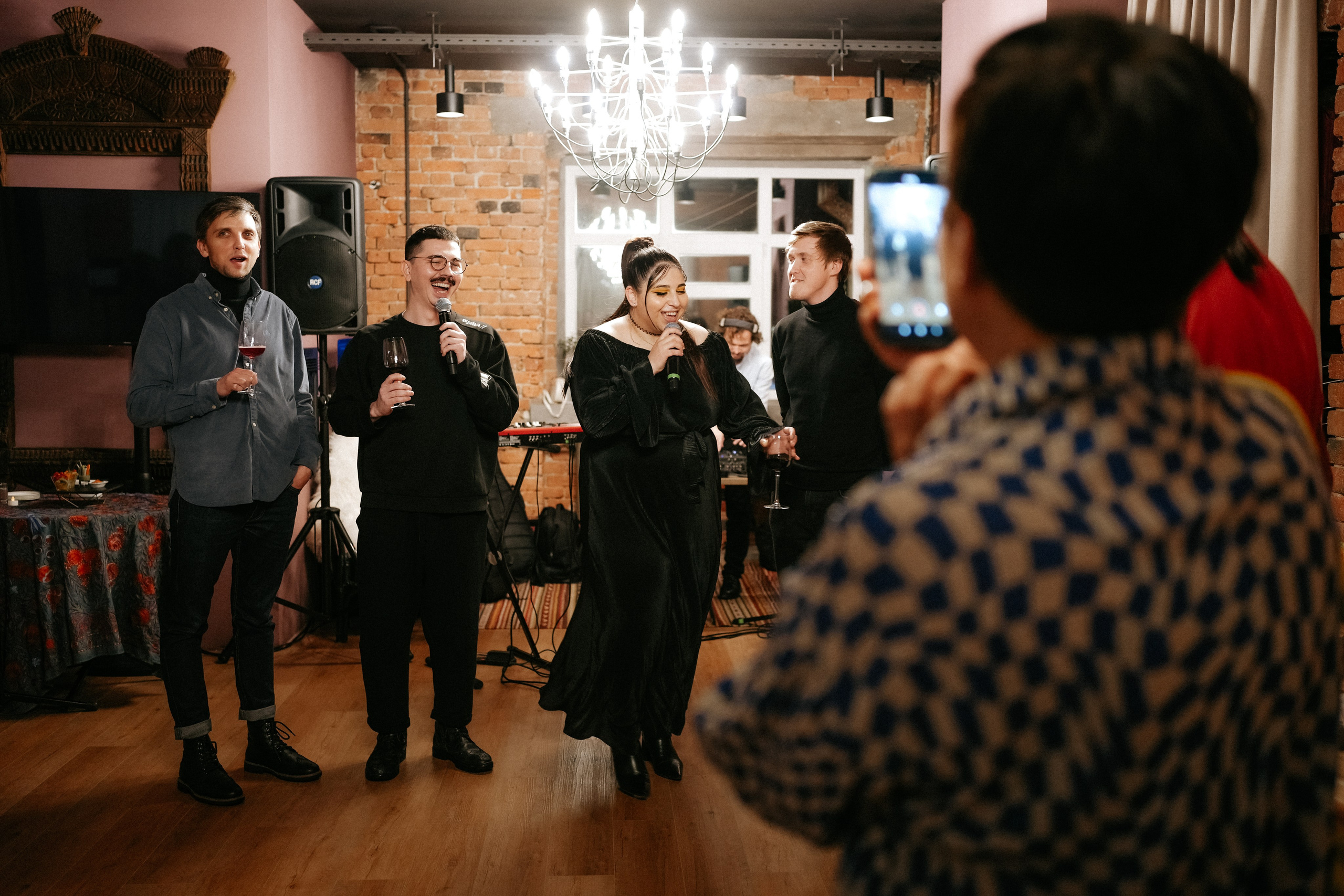 Ирина и Денис, Екатеринбург, репортаж. Фотограф Перевозкина Анна