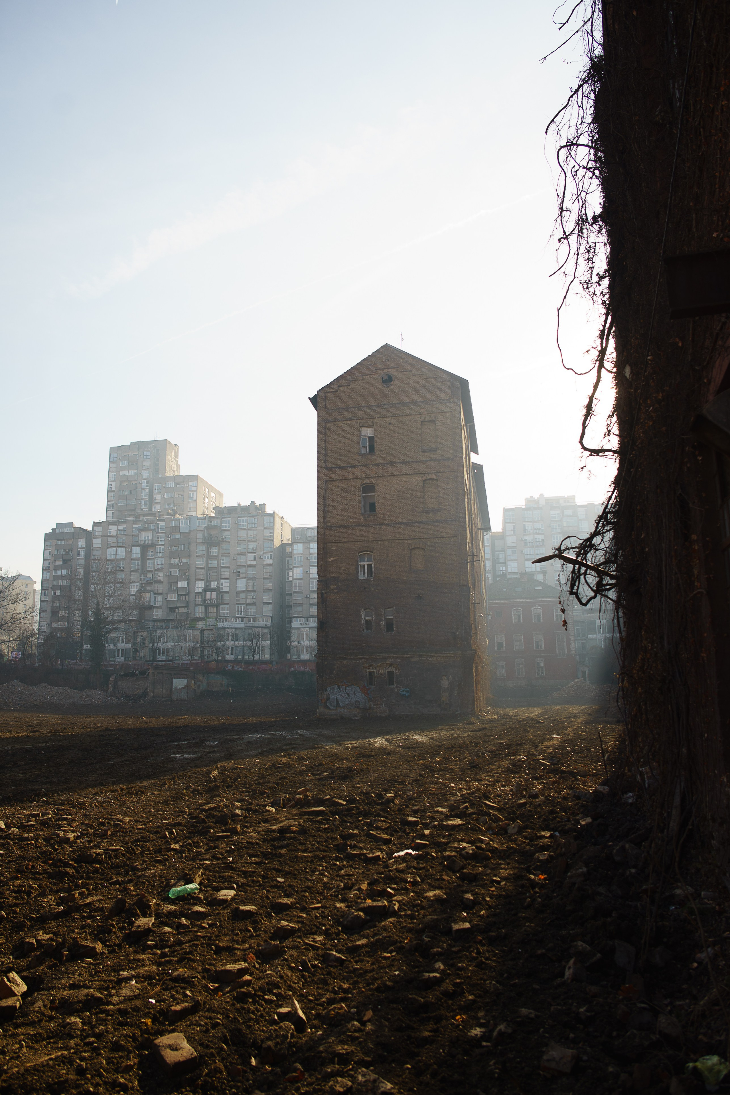 Београд. Oleg Kozachok — Photographer with Protanopia | Portraits, Texture & Light