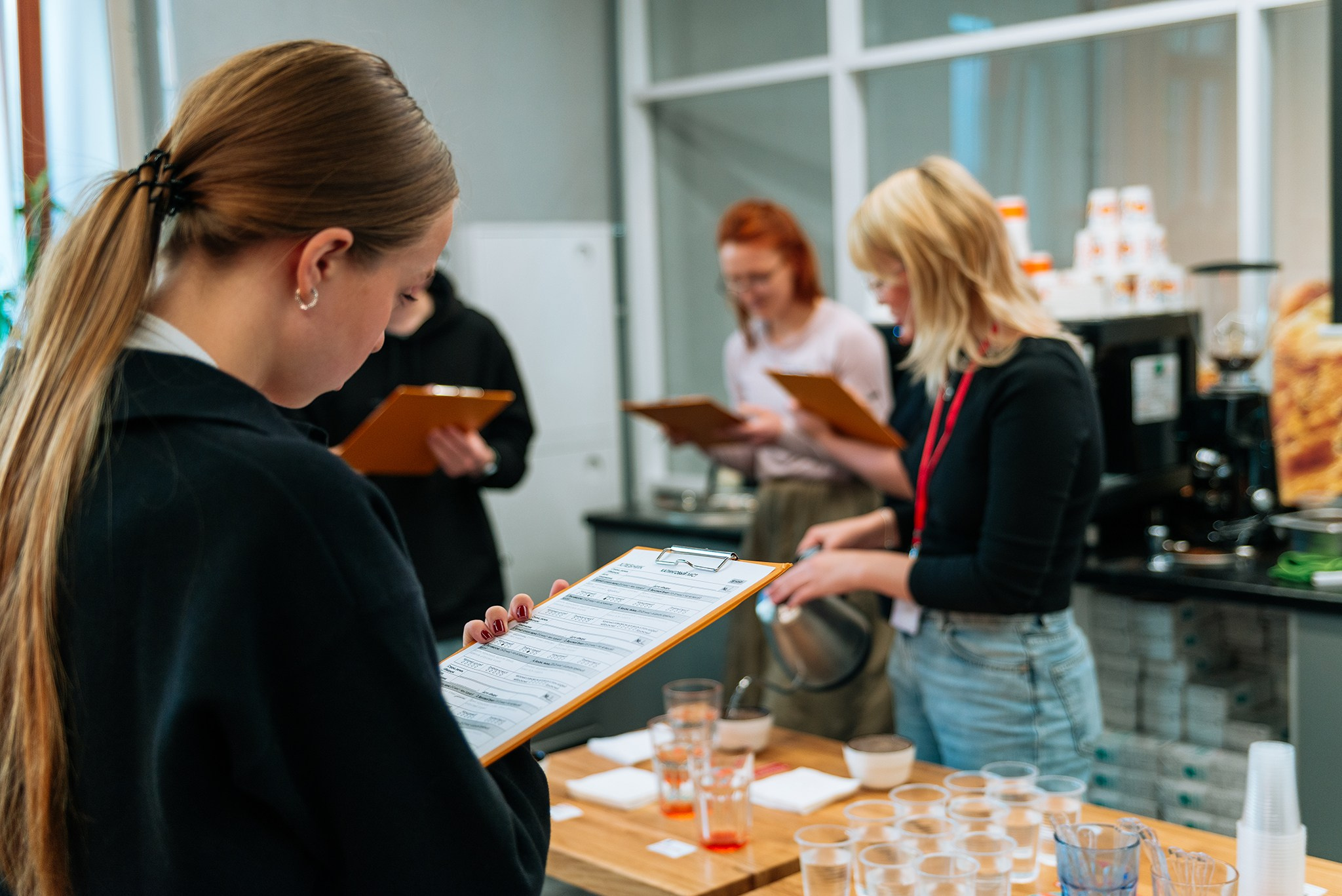 Лекция-дегустация в Хлебнике для Ночлежки. Август 25. Репортажный фотограф в Санкт-Петербурге Анастасия Клёпова