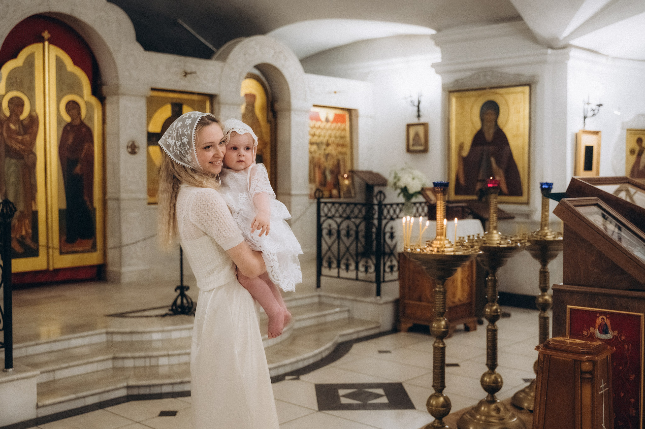 Крещение Владиславы (Криптовый храм в честь собора Новомучеников и Исповедников земли Белорусской). Семейный фотограф в Минске Дарья Дреко