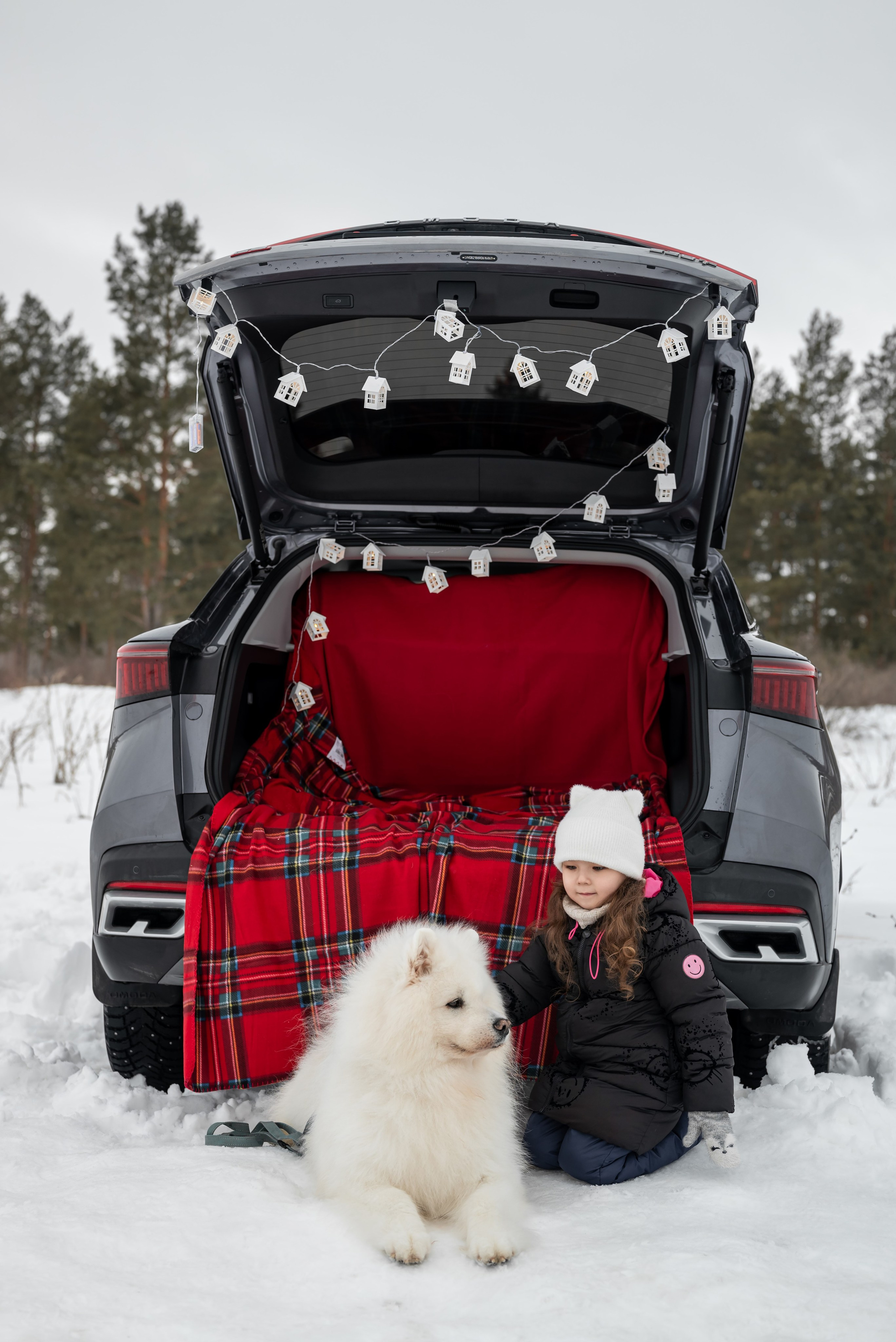 Фотопроект с Платоном и машиной на улице. Фотограф в городе Салават