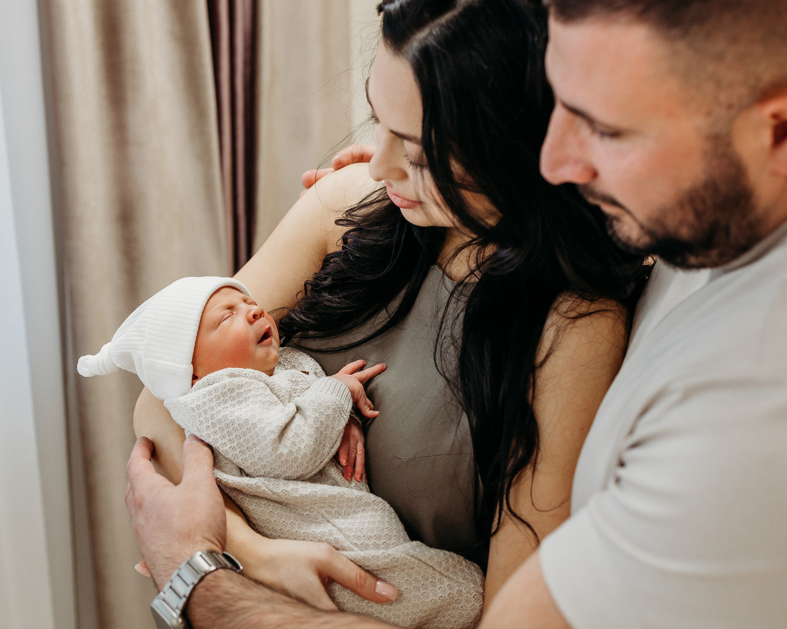 Анри. Семейный и детский фотограф в Краснодаре. Фотограф новорожденных. Фотограф ньюборн. Фотограф родов Краснодар. Катя Угнивенко