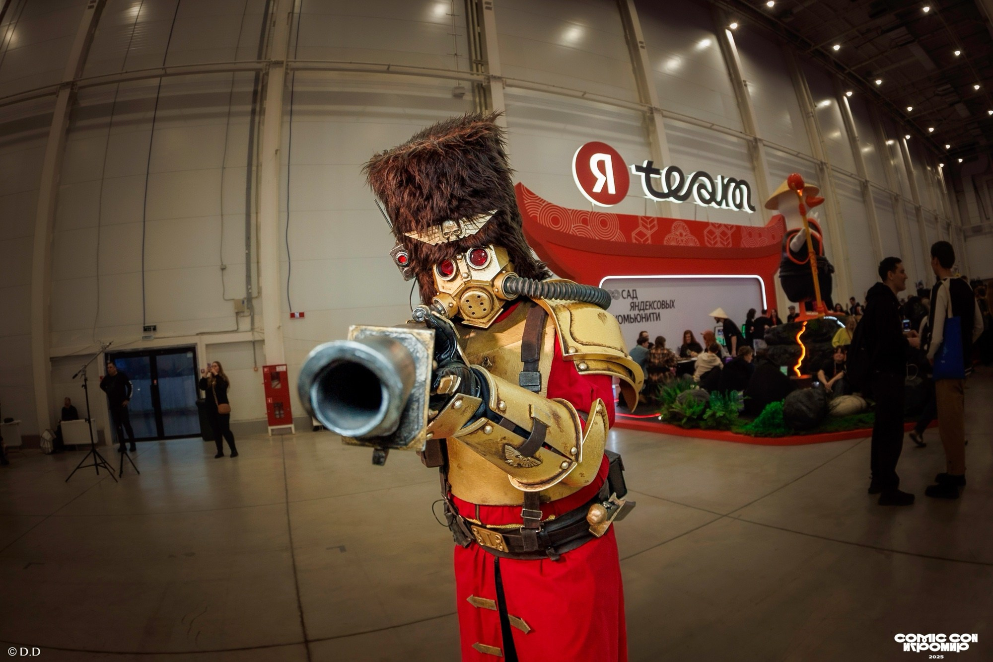 Comic Con Игромир 2025. Различные мероприятия и просто фотографии людей