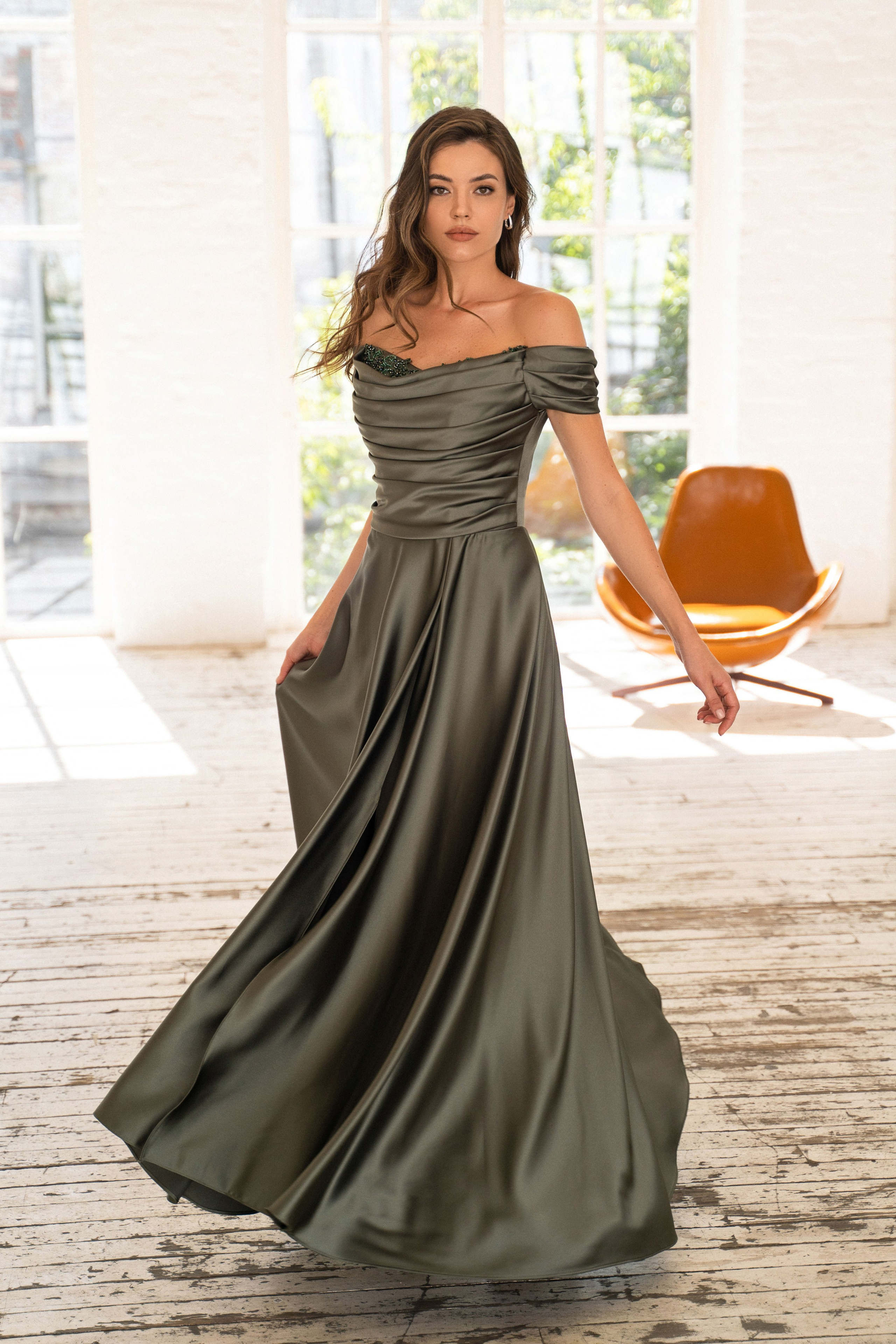 Съемка вечерних платьев DIAFANO с Ксенией. Свадебный и портретный фотограф Клипа Максим