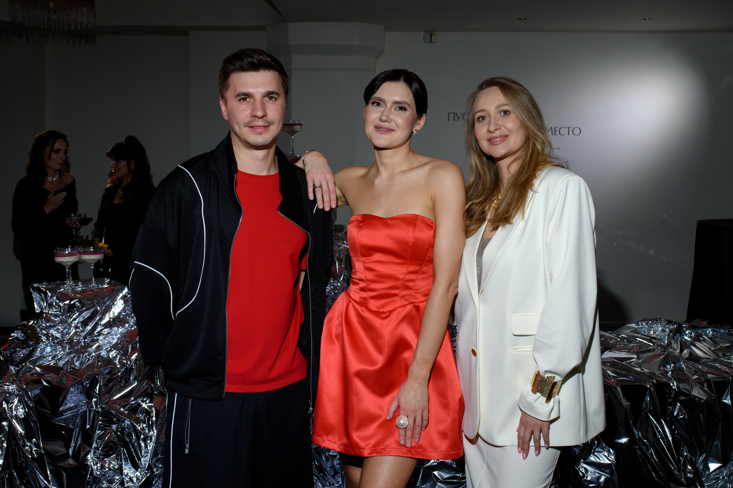 MORE AMORE EVENT HALL — BIRTHDAY`25. Свадебный фотограф Екатеринбург/Челябинск — Любовь Волохова