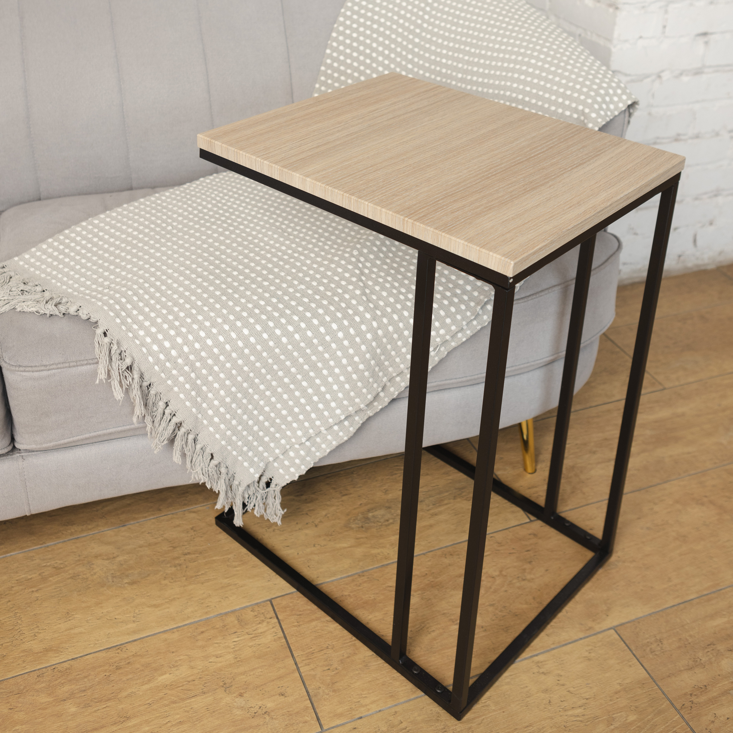 Столы и стулья. Фотограф Челябинск Эвелина Ганага, съемка для бизнеса и маркетплейсов