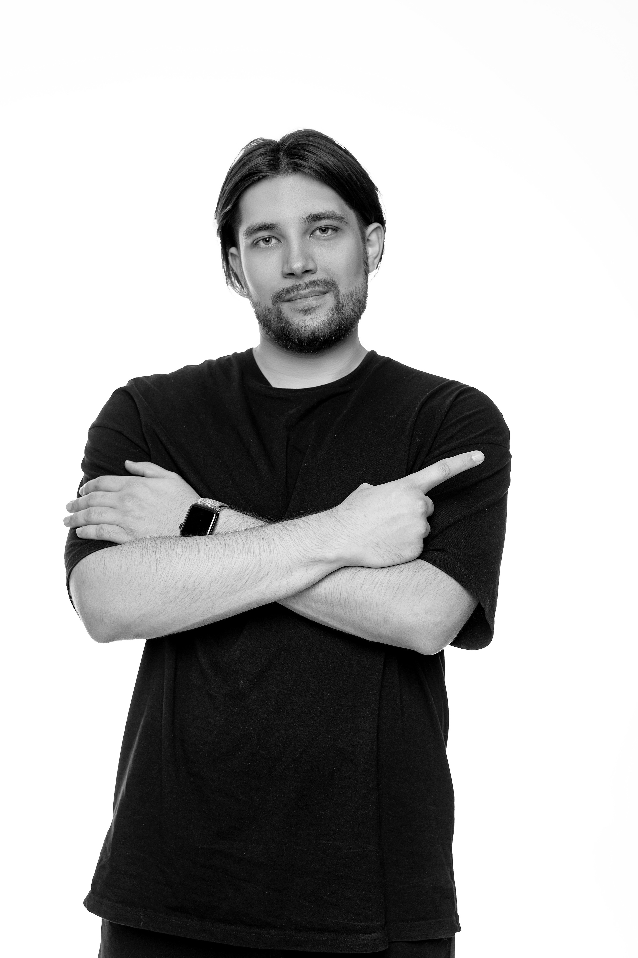 Михаил С. Фотограф Челябинск Эвелина Ганага, съемка для бизнеса и маркетплейсов