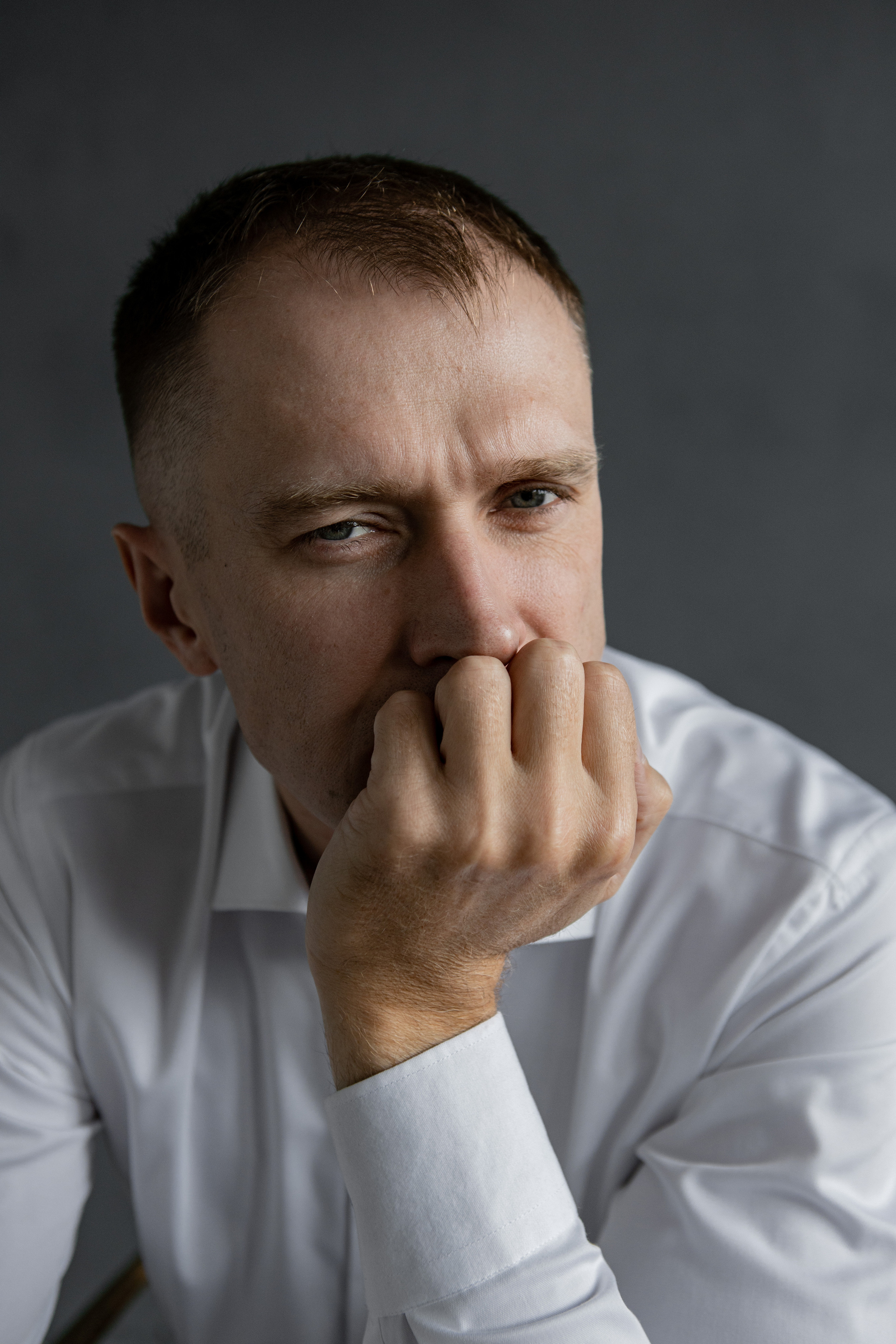 Олег. Фотограф Челябинск Эвелина Ганага, съемка для бизнеса и маркетплейсов
