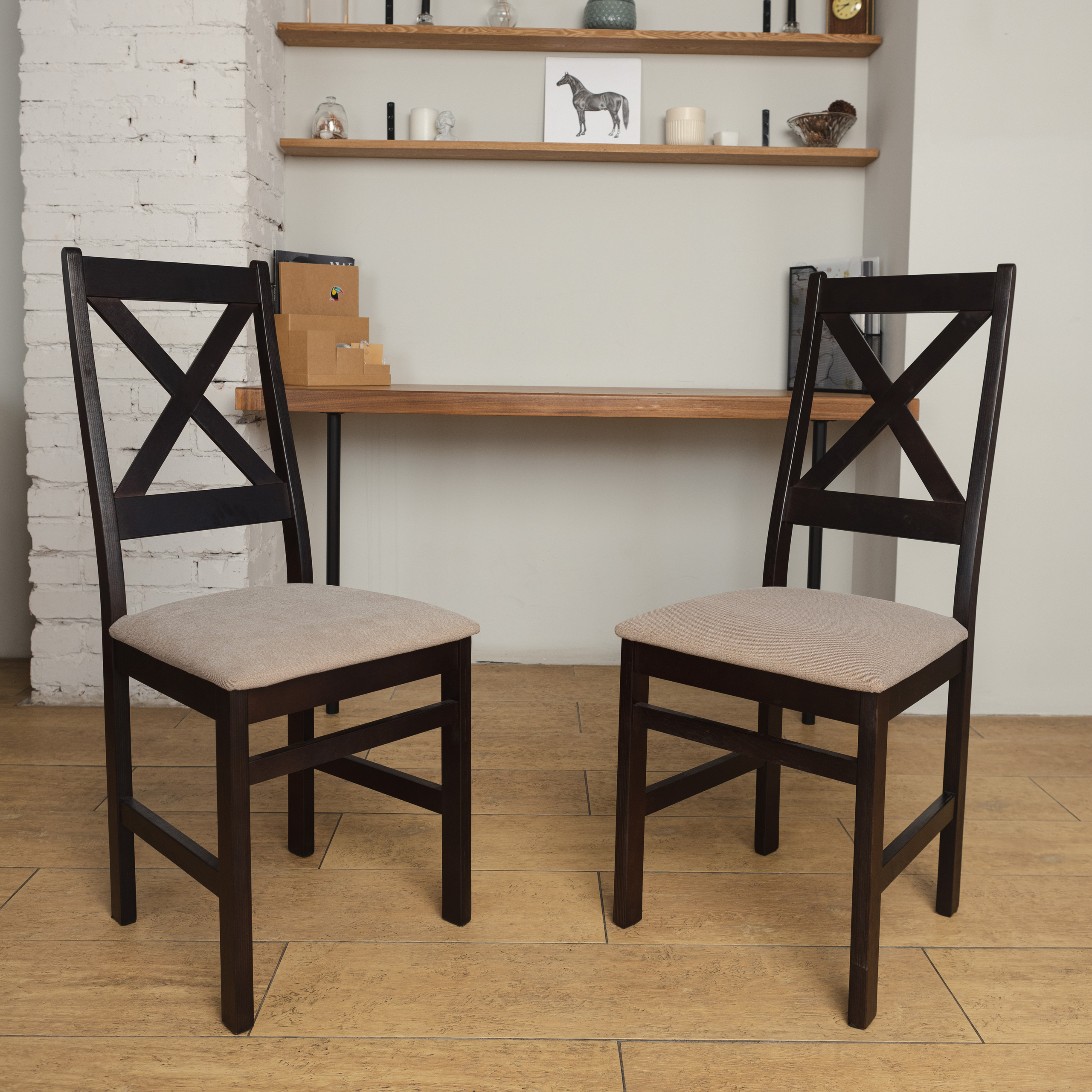 Столы и стулья. Фотограф Челябинск Эвелина Ганага, съемка для бизнеса и маркетплейсов