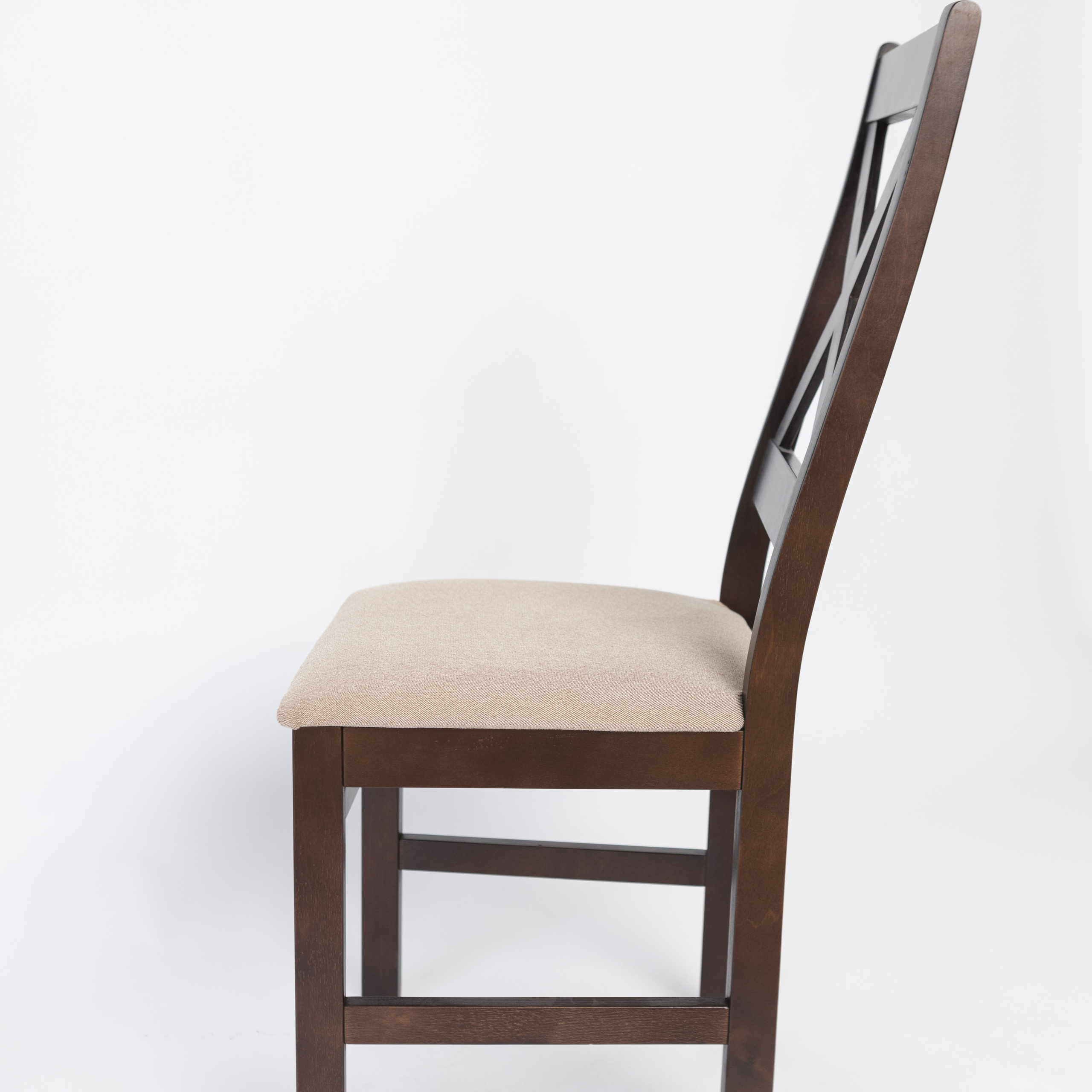 Столы и стулья. Фотограф Челябинск Эвелина Ганага, съемка для бизнеса и маркетплейсов