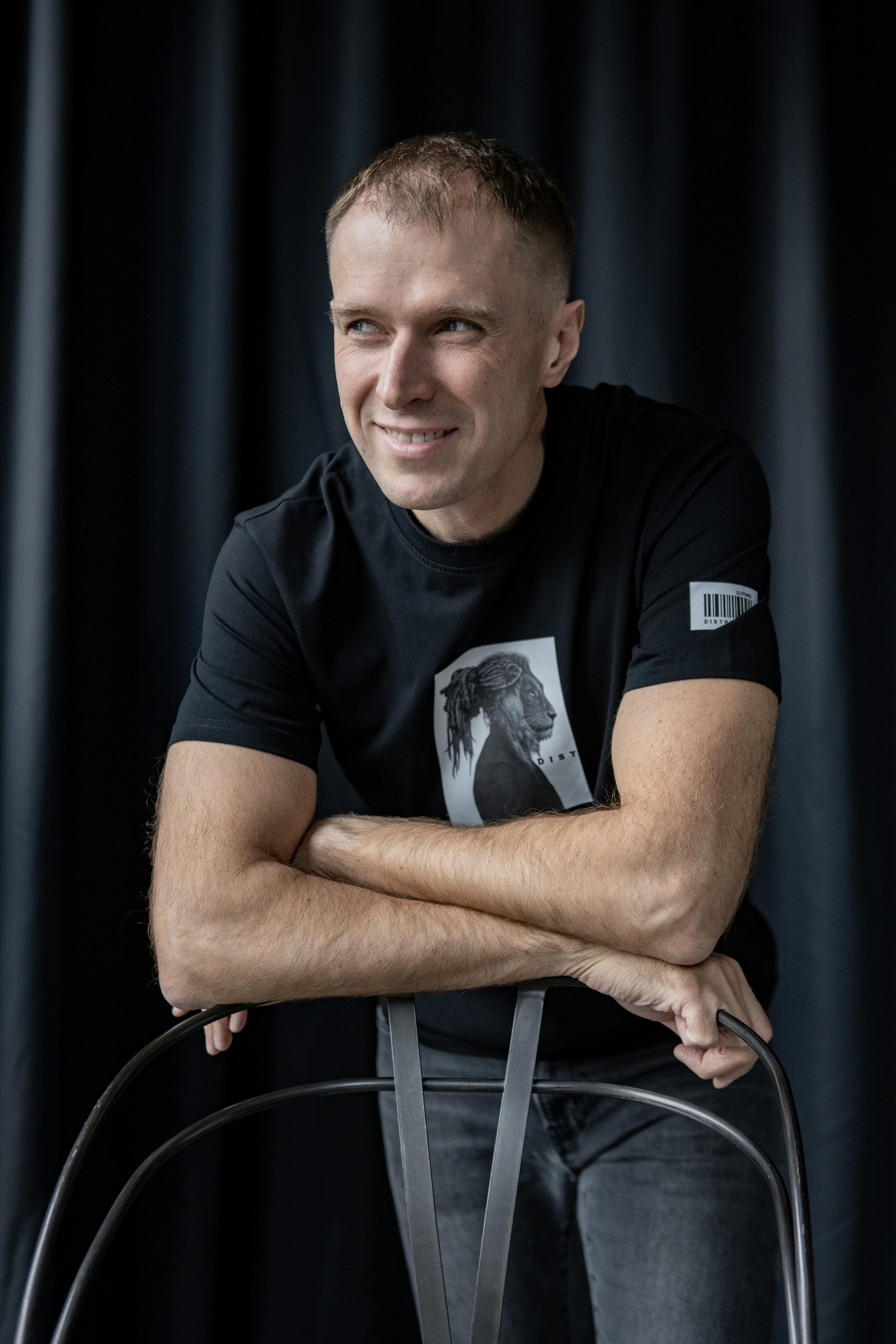 Олег. Фотограф Челябинск Эвелина Ганага, съемка для бизнеса и маркетплейсов