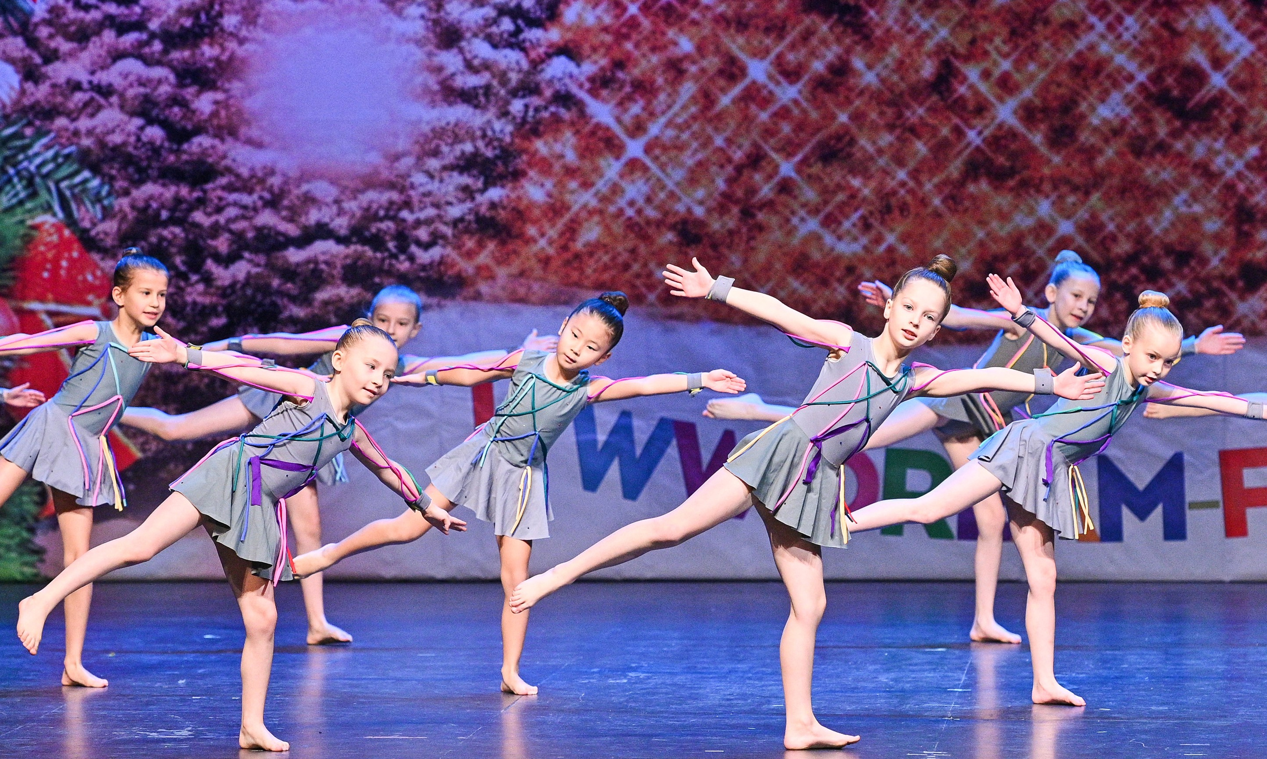 14.11.2024 «Новогодний Звездопад Талантов» Фестивальное движение «Шаг к мечте» г. Москва. Медиастудия Фото Концепт