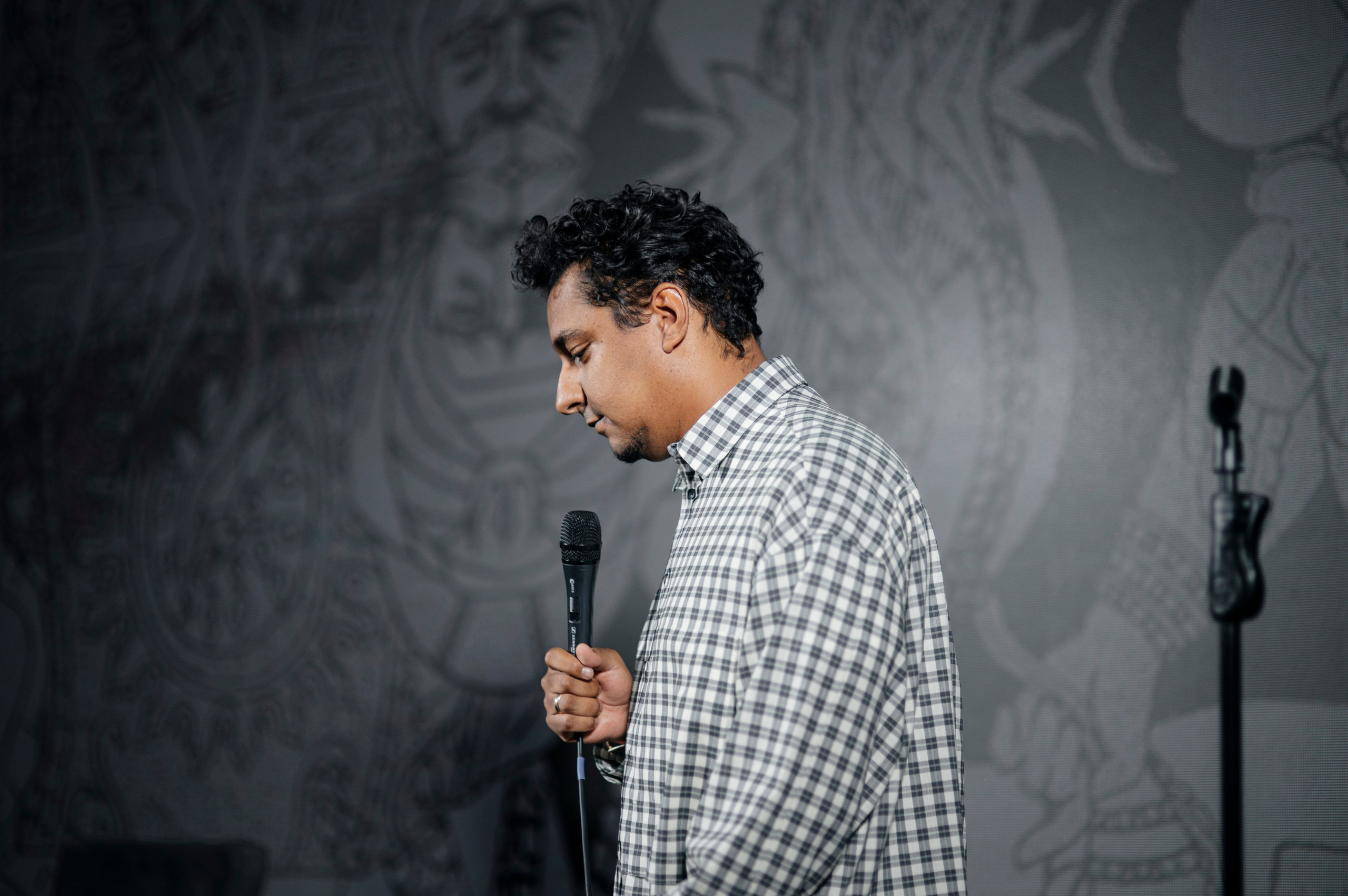 Standup Adis Mamo. Главная