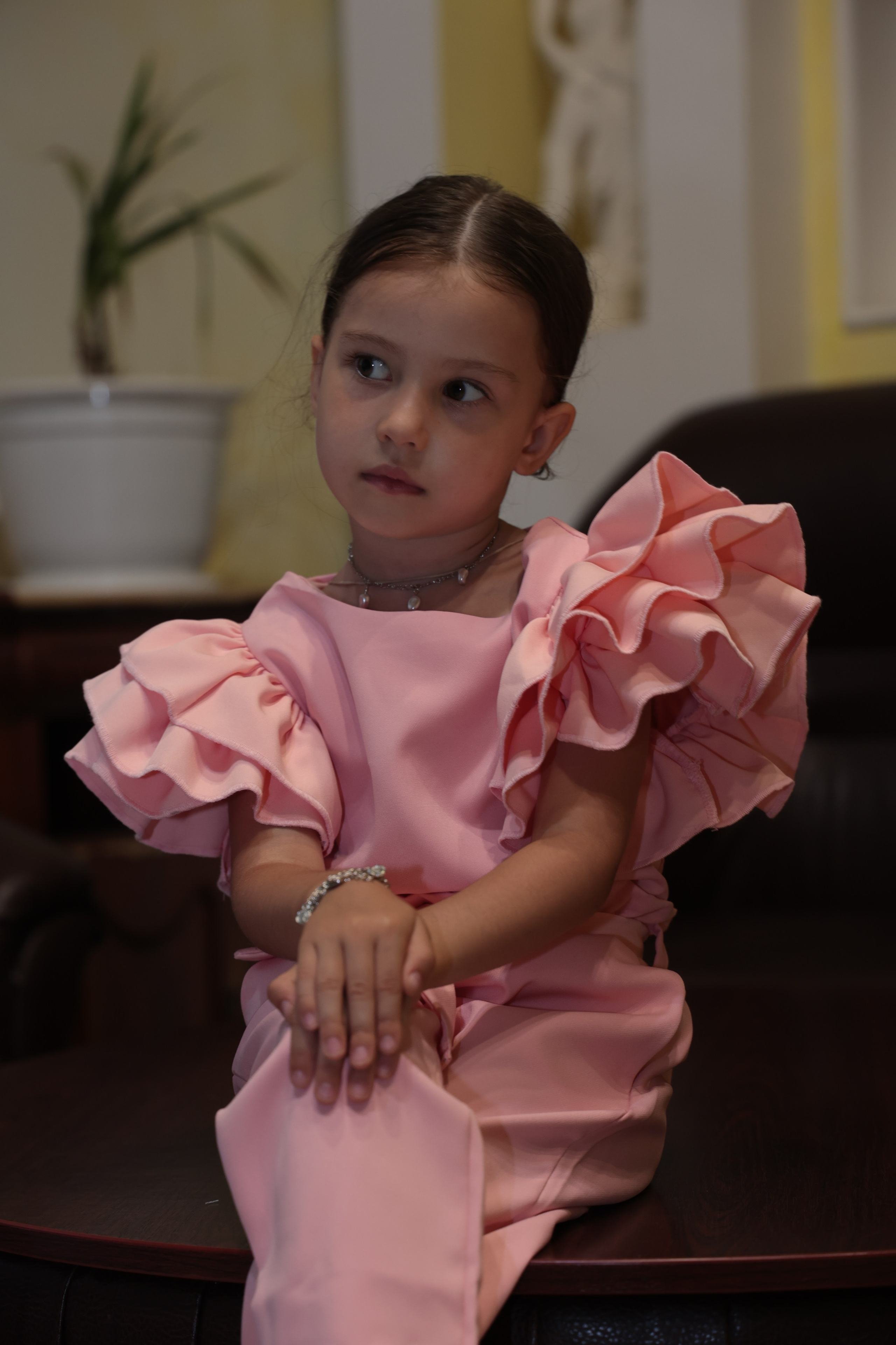 Карнавальные костюмы, вечерние и свадебные платья аренда посуточно, прокат в Жуковском. Одежда для фотосессий, аксессуары. Фотограф для маркетплейсов, фотоуслуги в Жуковском Татьяна Марсуверских