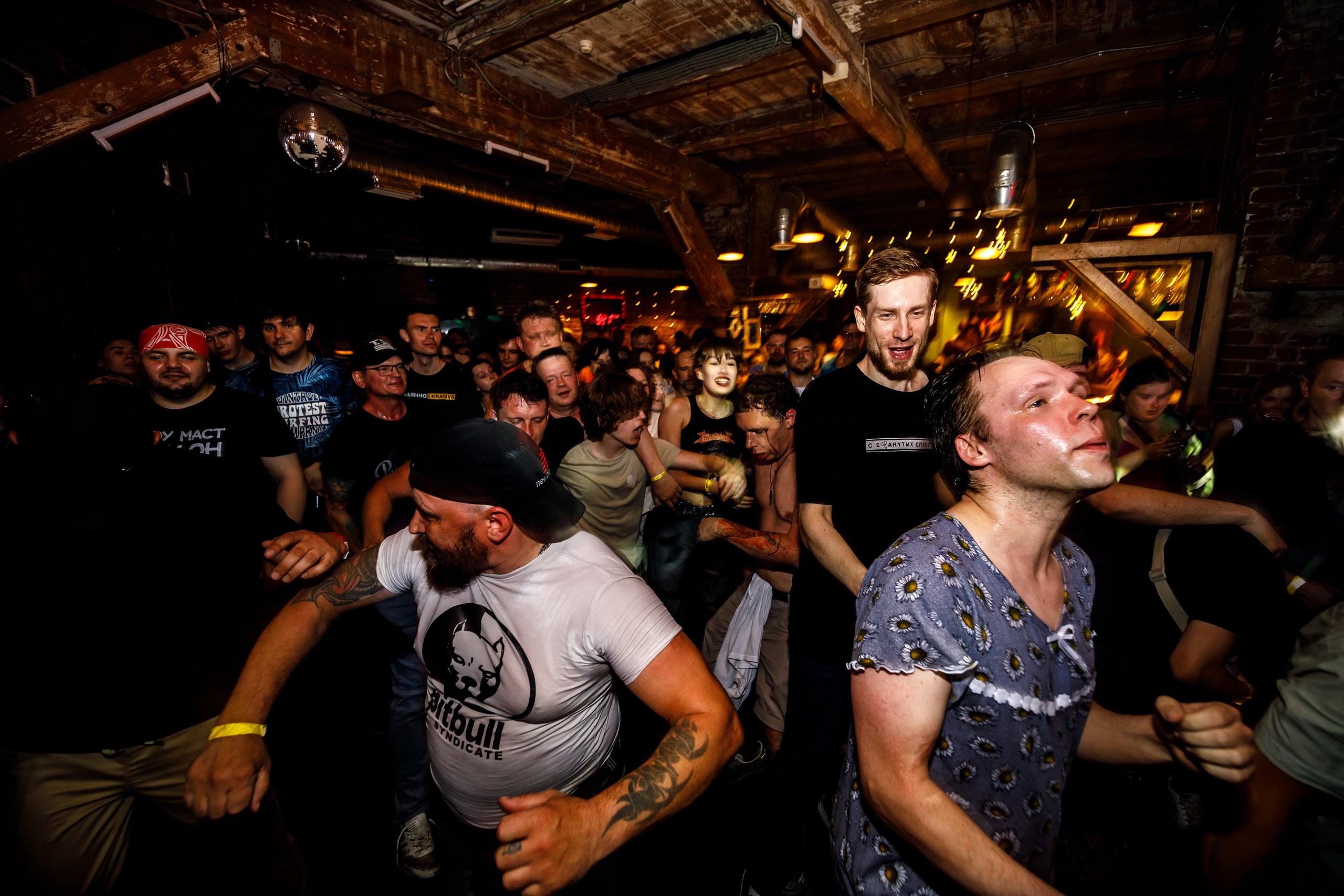 РАДИОПОМЕХИ. Фотограф Елена Богачева (lenalena_na_na_na)