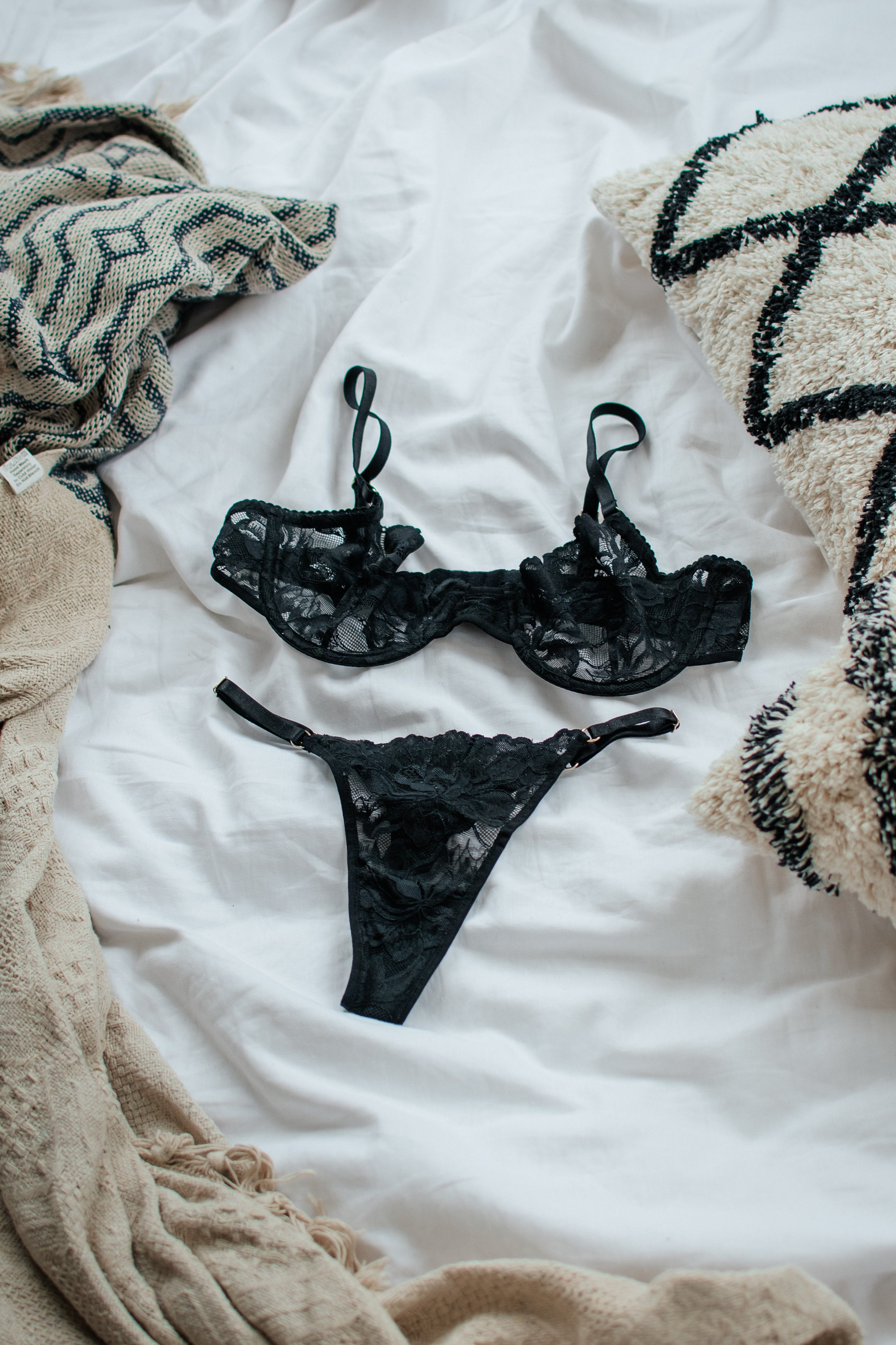 Съемки для бренда нижнего белья ручной работы. Индивидуальная и контент-съемка в Екатеринбурге и Нижнем Тагиле