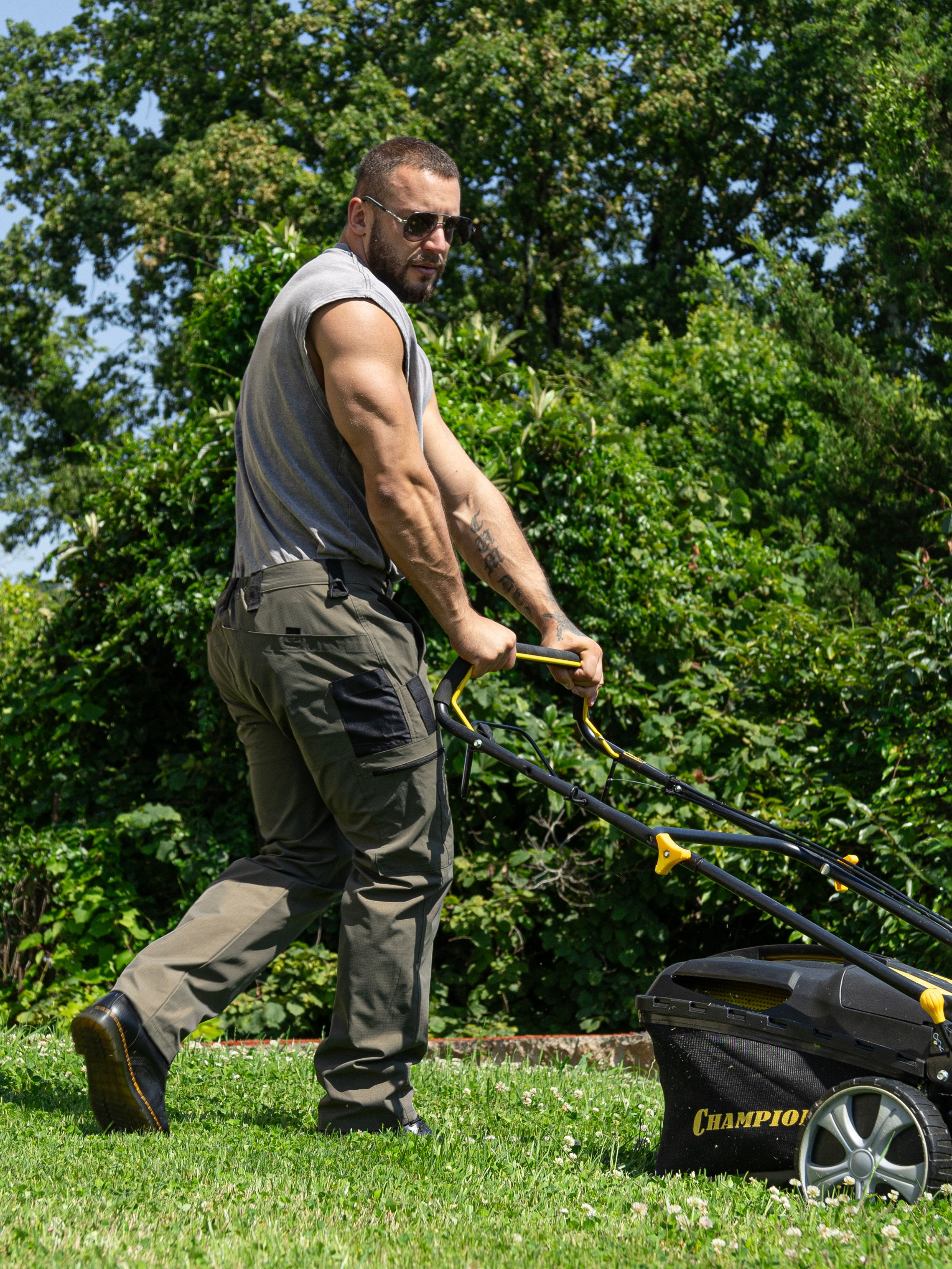 Женя. Фото для маркетплейсов в самых сочных локациях города Сочи
