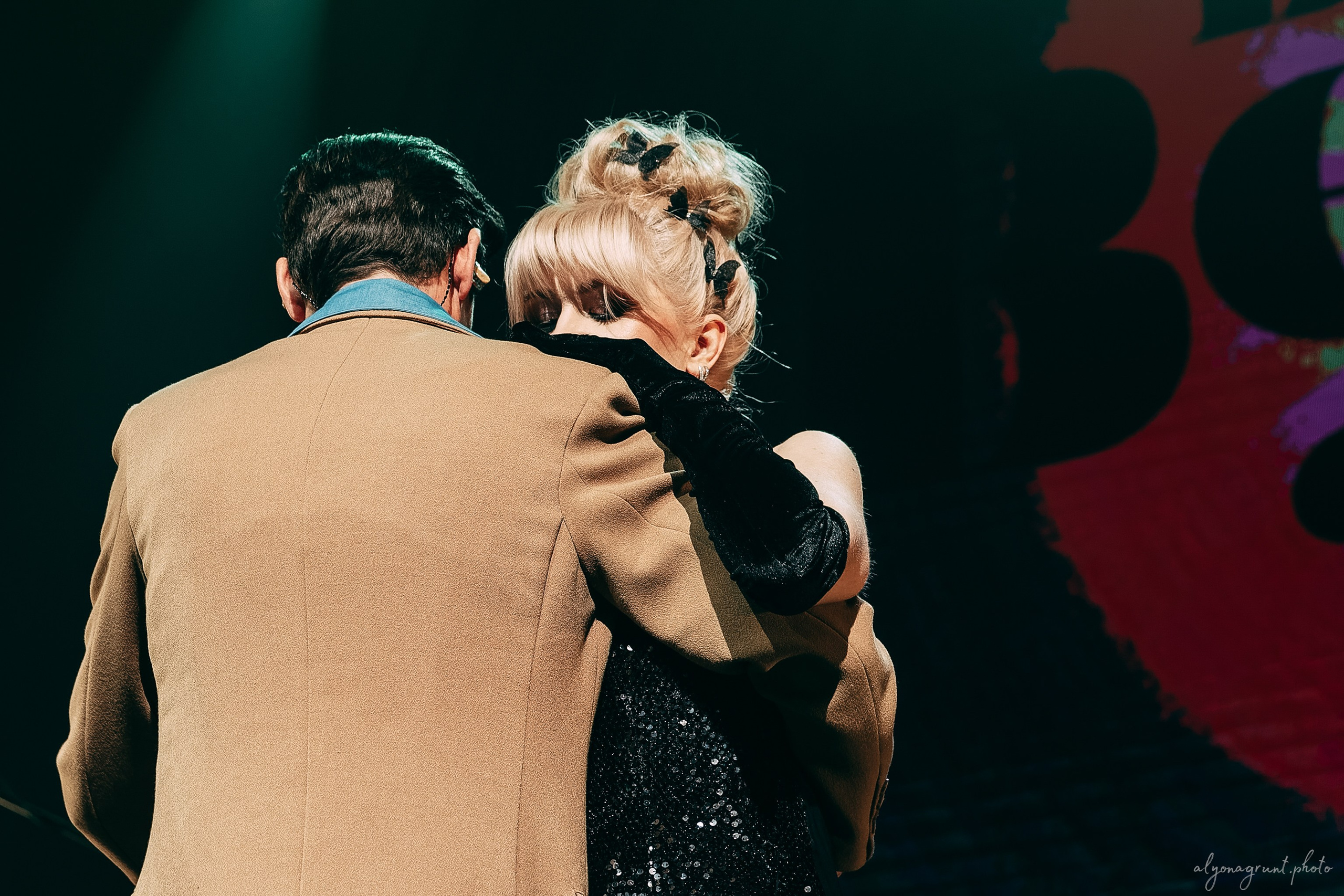 ВИА Велюр, фоторепортаж, СПб, BASE, 14.12.2025. Алена Адрианова: фотограф в Санкт-Петербурге