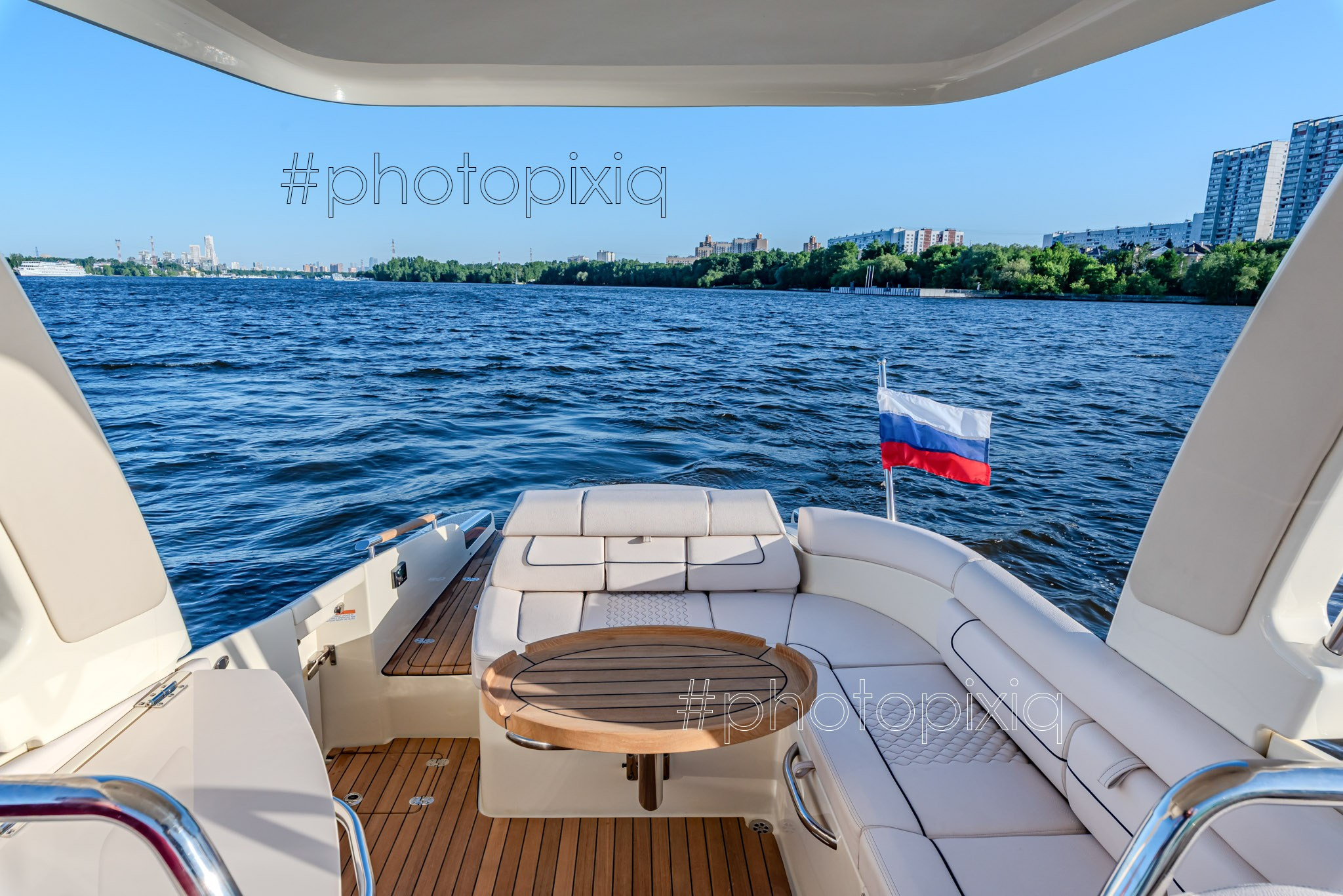 Фотосъёмка катера Chris Сraft для брокера. Интерьерная съёмка и виртуальные туры — Интерьерный фотограф Кузнецов Сергей (photopixiq)