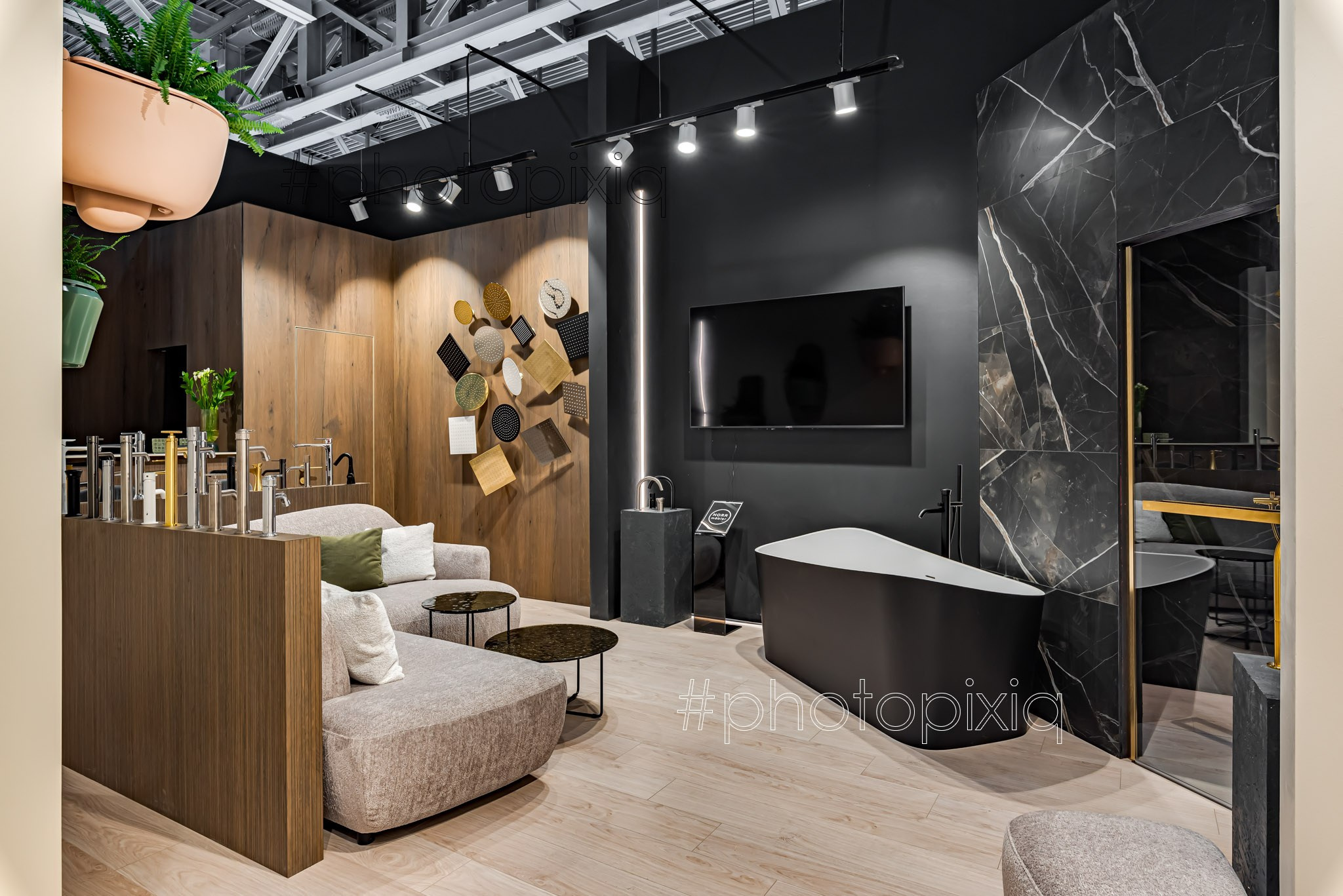 Интерьерная съёмка выставочного стенда Globus Ceramica в Крокус Экспо. Интерьерная съёмка и виртуальные туры — Интерьерный фотограф Кузнецов Сергей (photopixiq)