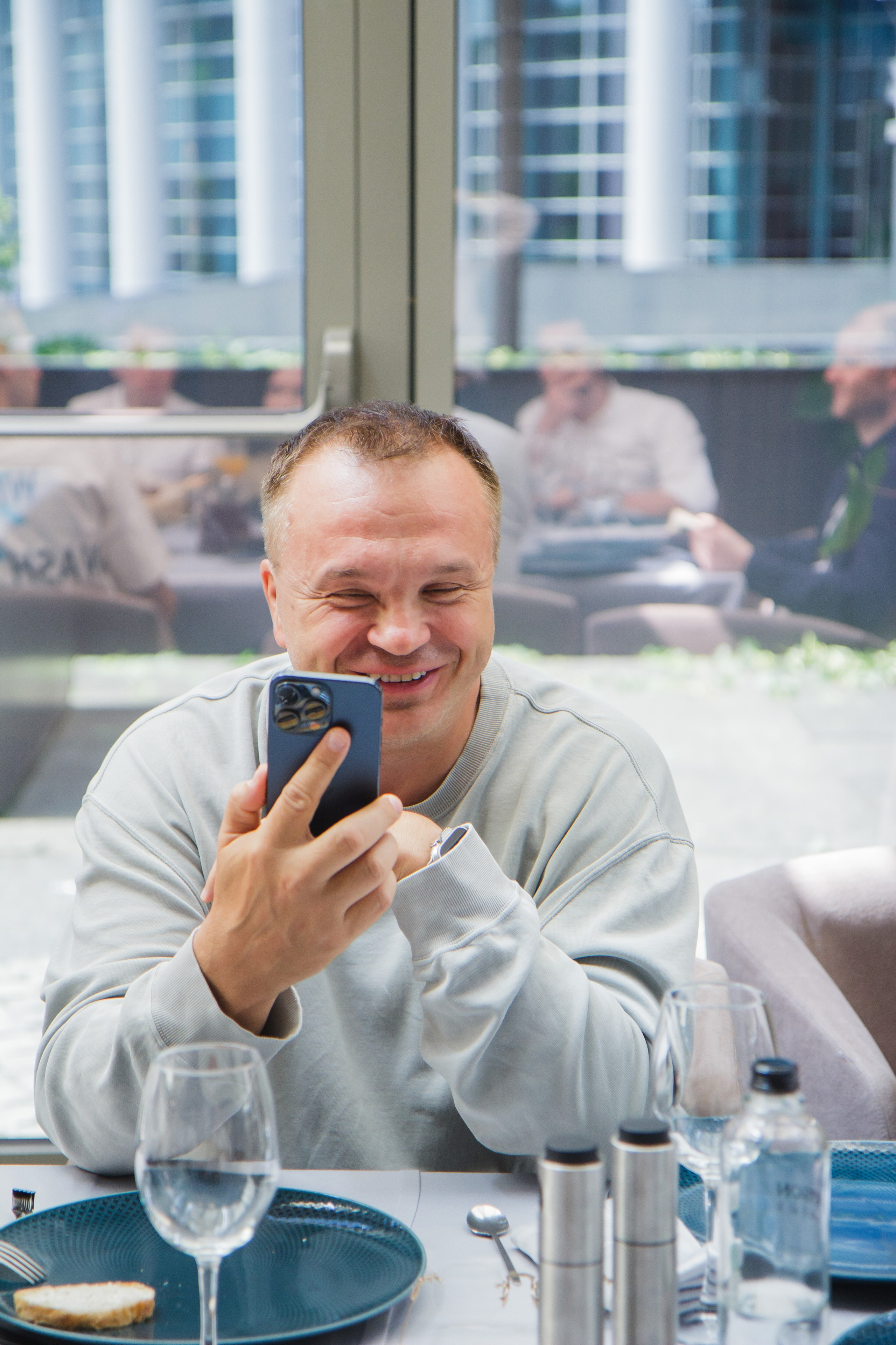 Бизнес-завтрак Германа Гаврилова. Фотограф Москва — личные фотосессии, лавстори в студии