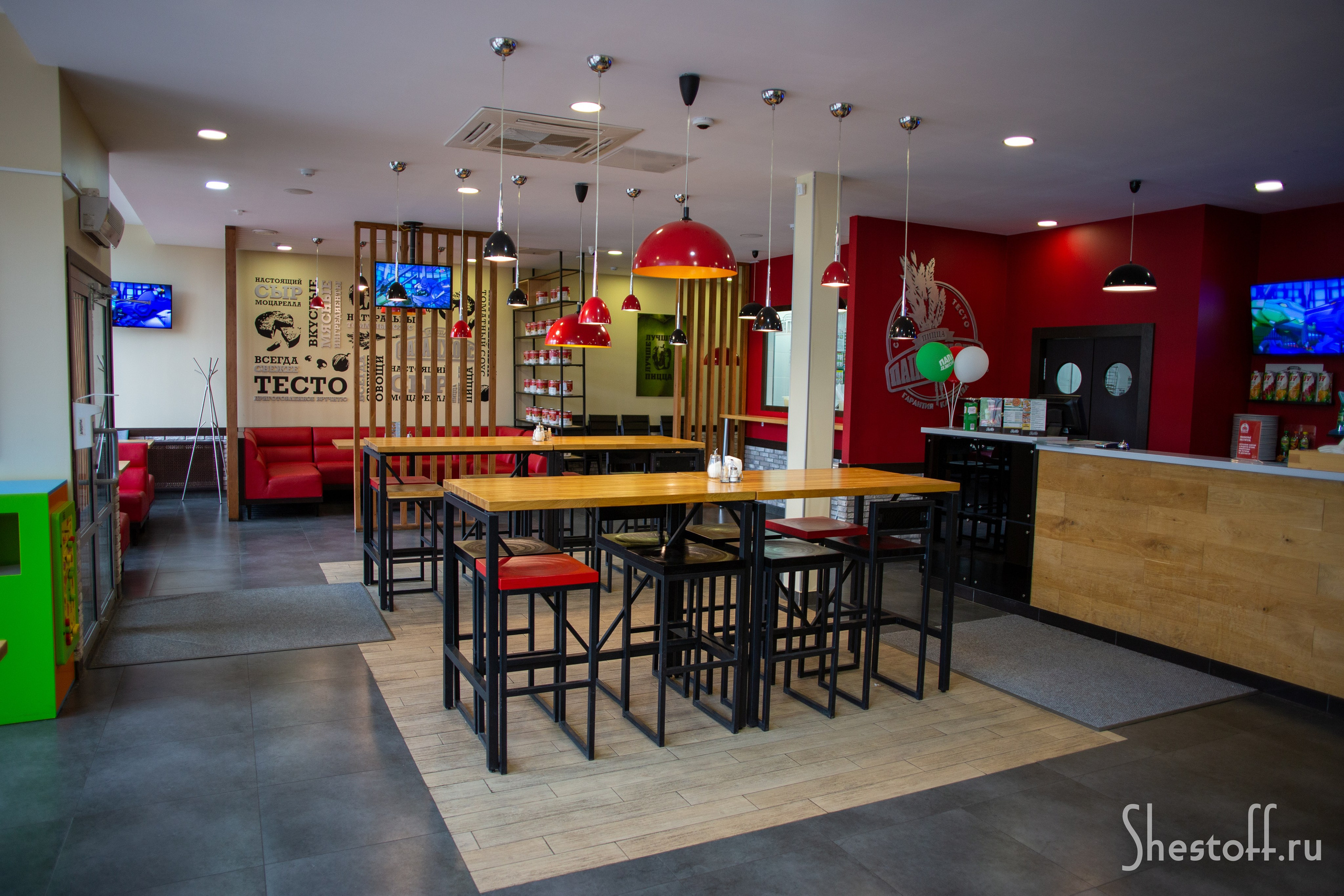 Интерьерная съемка для пиццерии «Папа Джонс». Сергей Шестов фотограф из Нижнего Новгорода