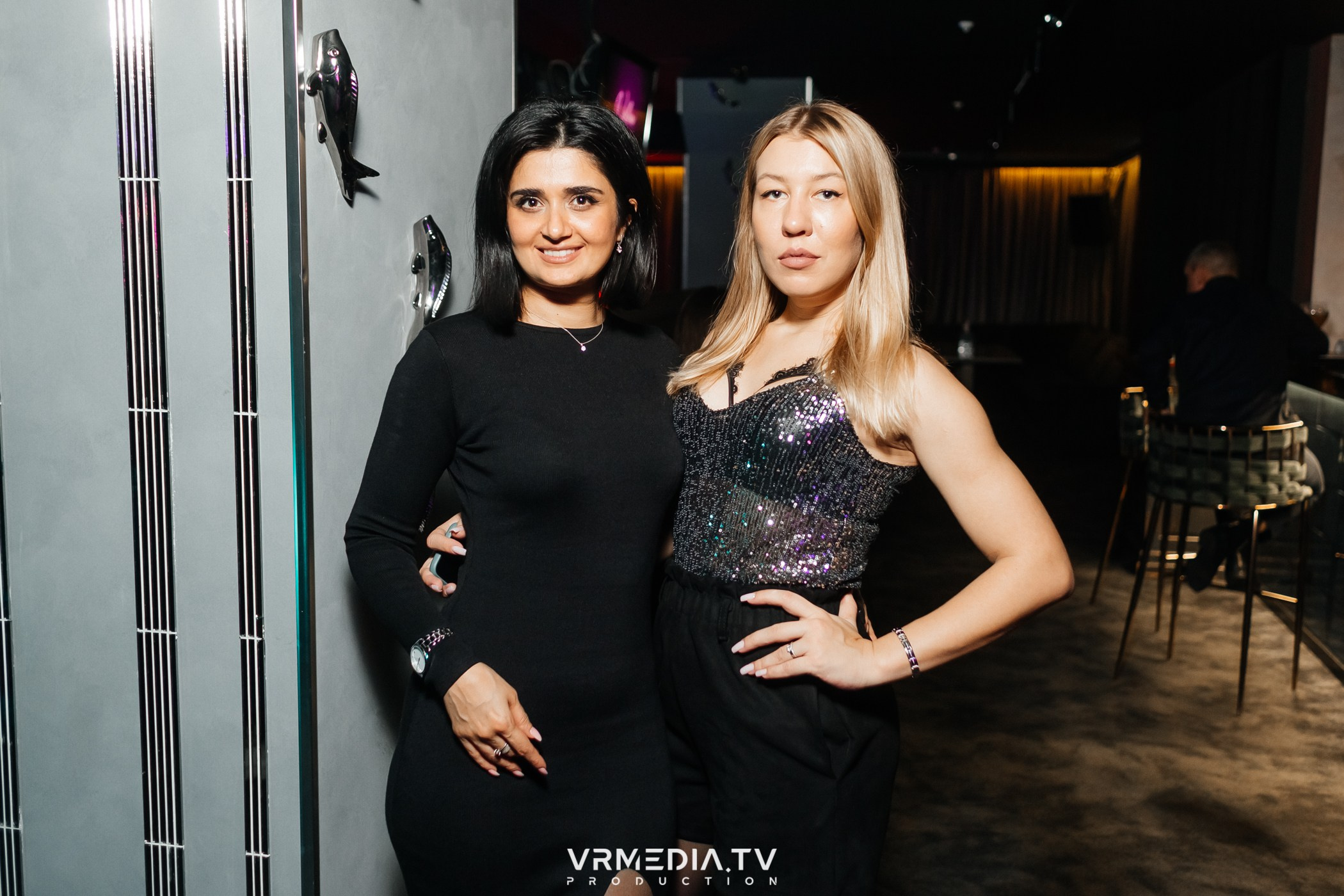 PARODY SHOW в караоке-баре «Volna»