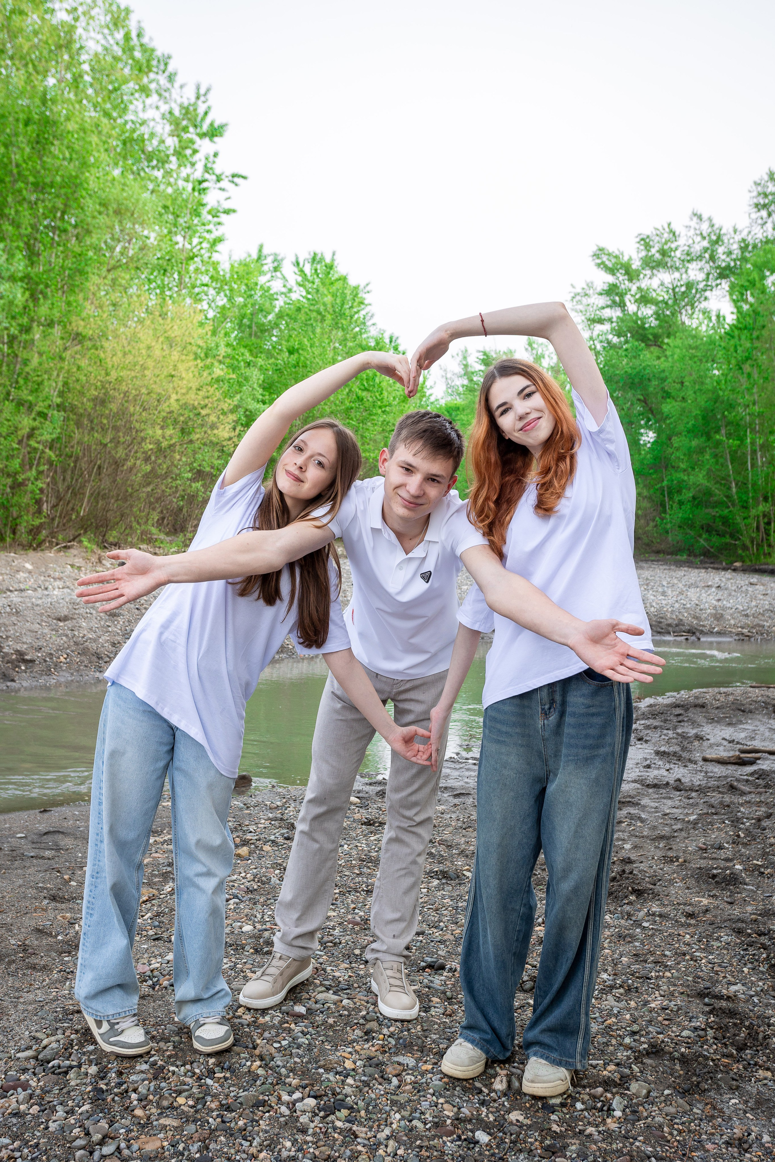 Уличная фотосессия на выпускной альбом. Выпускные альбомы Майкоп, Краснодар Елена Золотарева