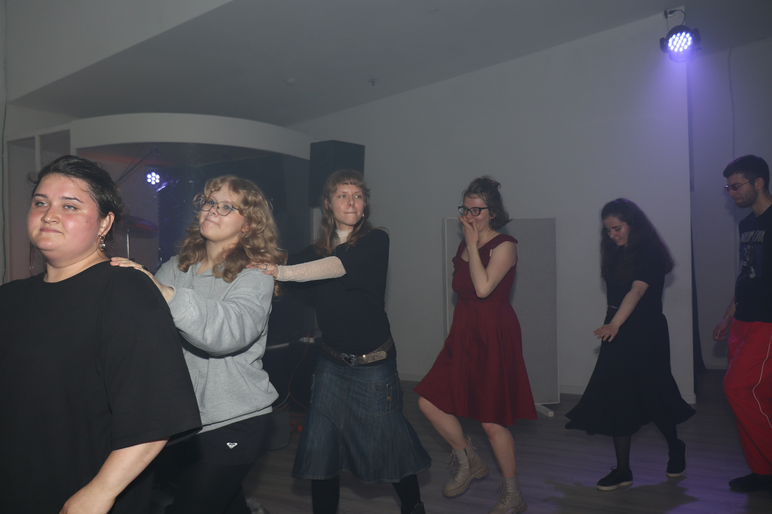 Дискотека 90х молодёжного «клуба 52». Ивентный фотограф в Санкт-Петербурге Олег Комков