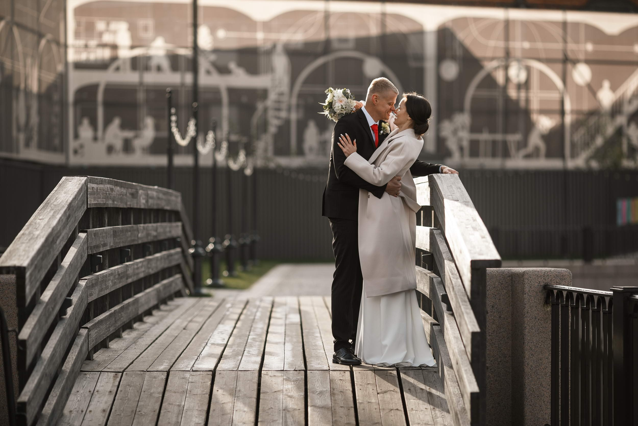 Симпатичная пара. Свадебный фотограф Игорь Брундасов 8PHOTO на свадьбу венчание загс СПб