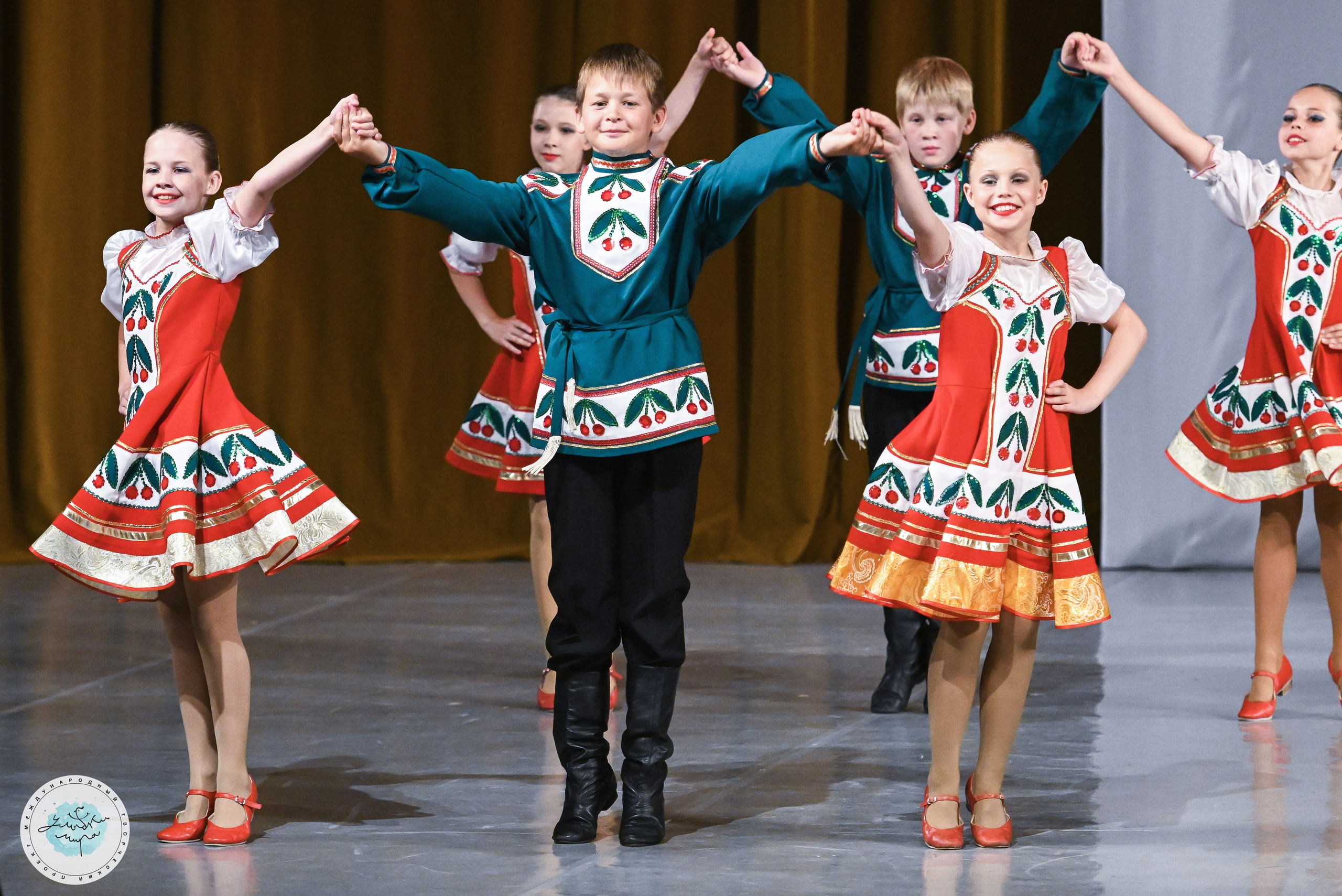 08.07.2025 «Улыбки Мира» Финал Международного творческого проекта г. Санкт-Петербург. Медиастудия Фото Концепт