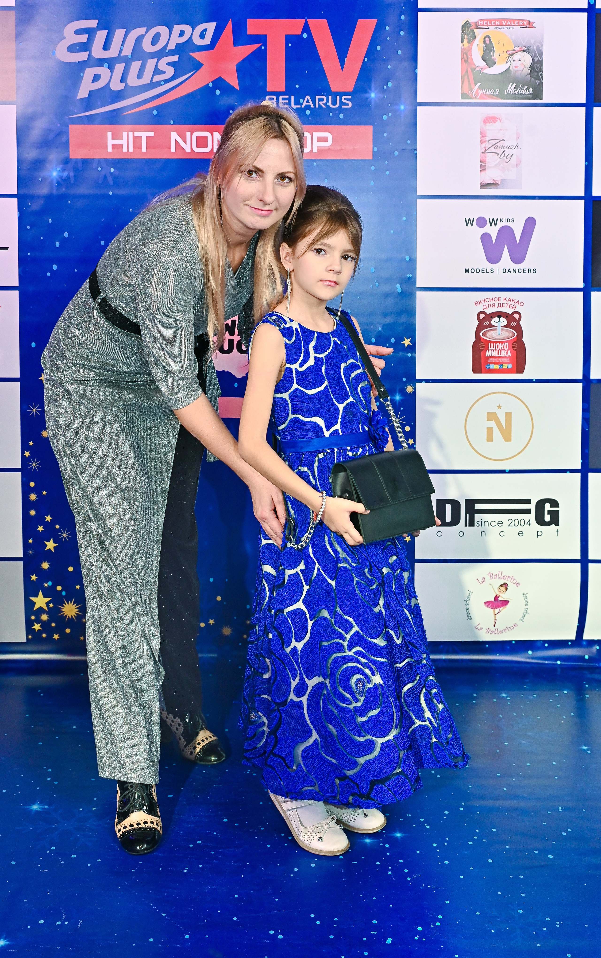 Большая новогодняя тусовка. Фотоуслуги, услуги фотографа, фотографирование важных событий