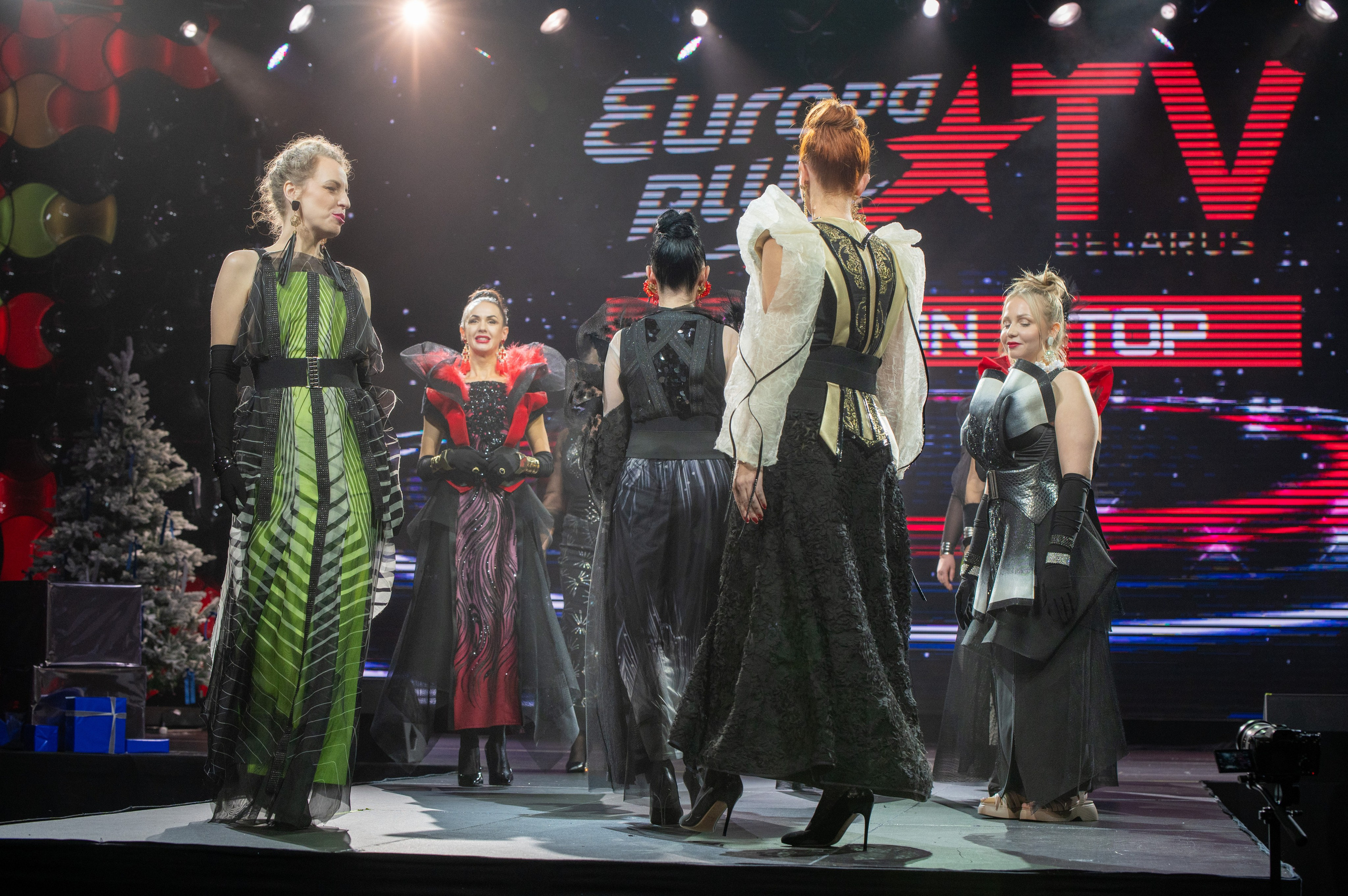 Большая новогодняя тусовка. Фотоуслуги, услуги фотографа, фотографирование важных событий