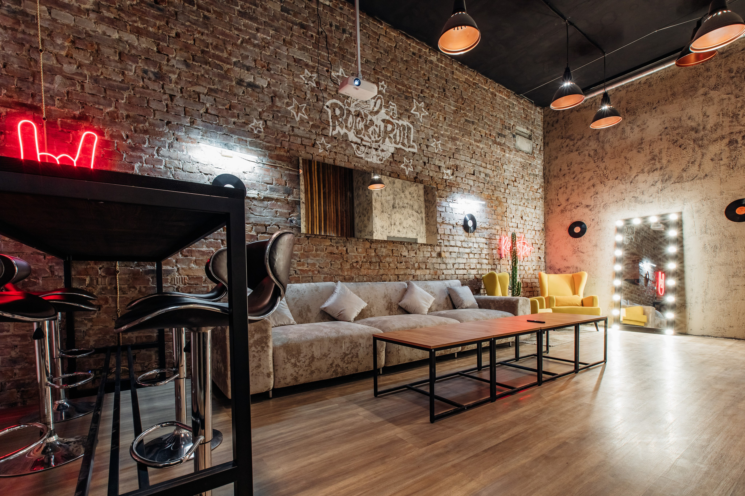 Профессора Качалова, 8И. Аренда лофта в СПб для мероприятий