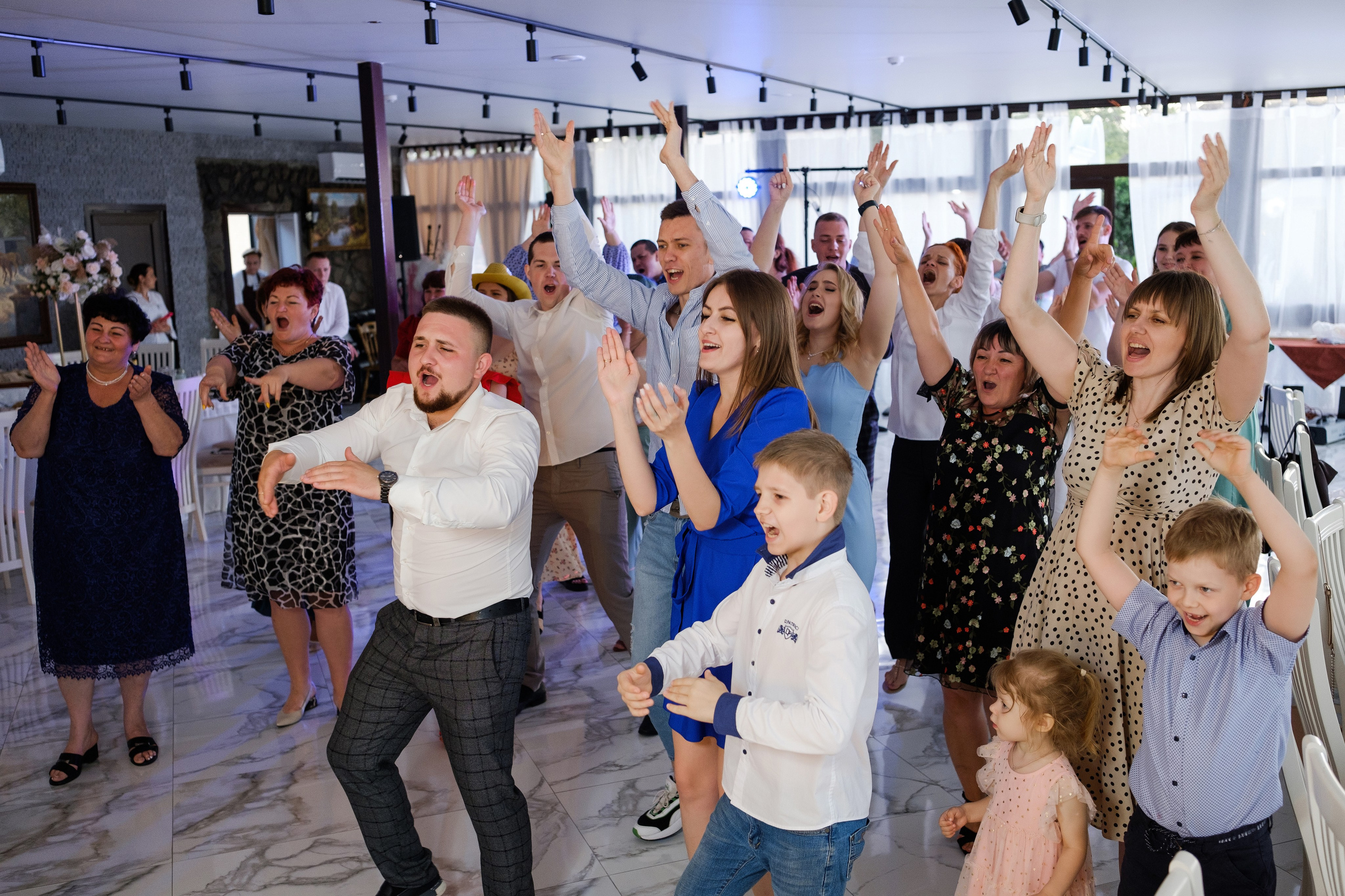 Максим и Дарья. Свадебный фотограф | репортаж | праздники | крещение