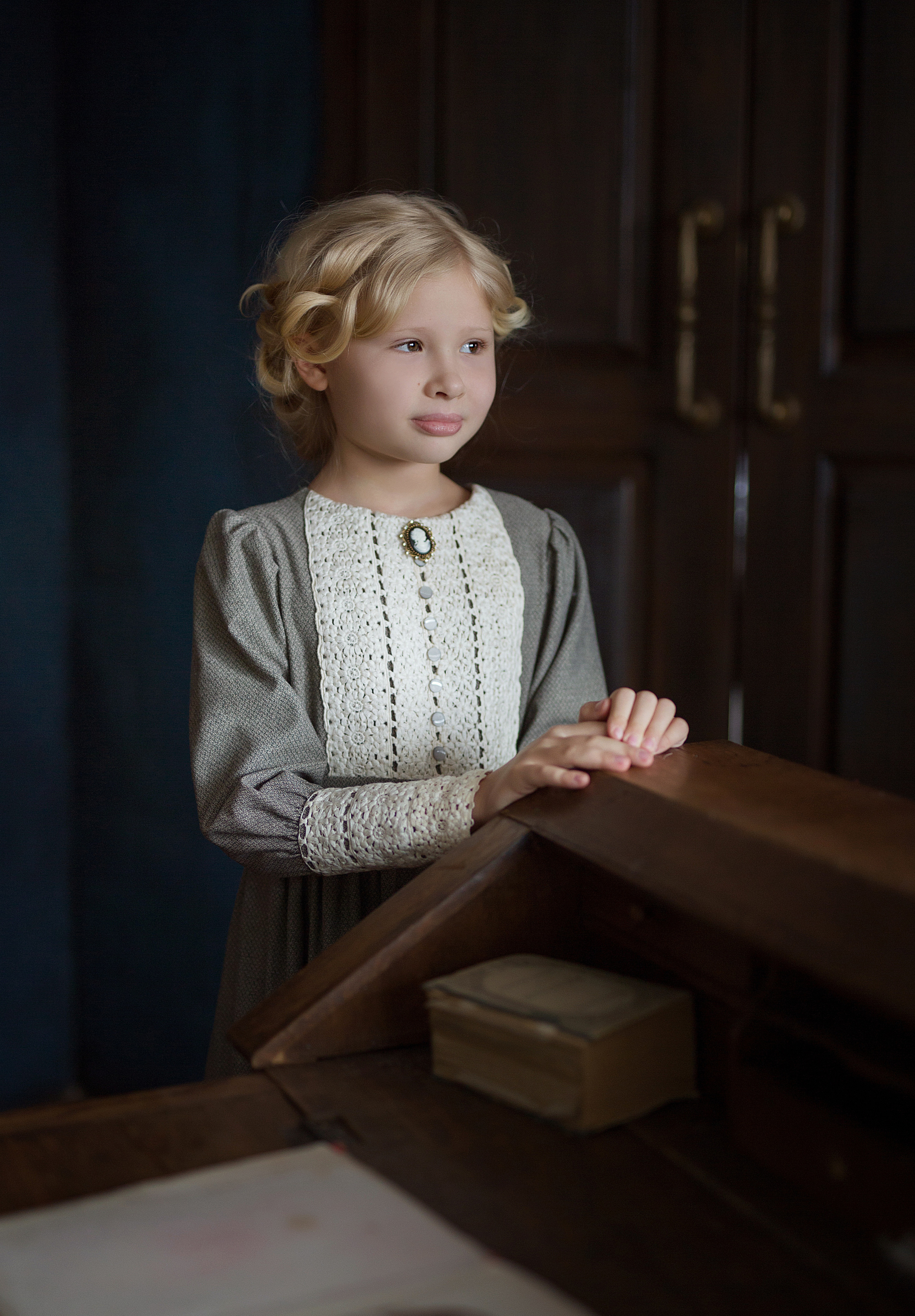 Винтаж. Тёмная студия. Фотограф в Екатеринбурге Наталья Русских