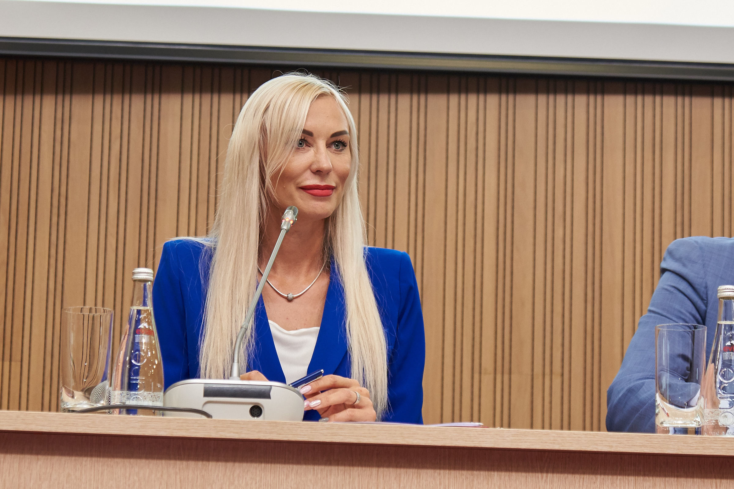 Открытие проекта «Однозначно» в Ростове. Репортажный и коммерческий фотограф в Ростове Виталий Ишков