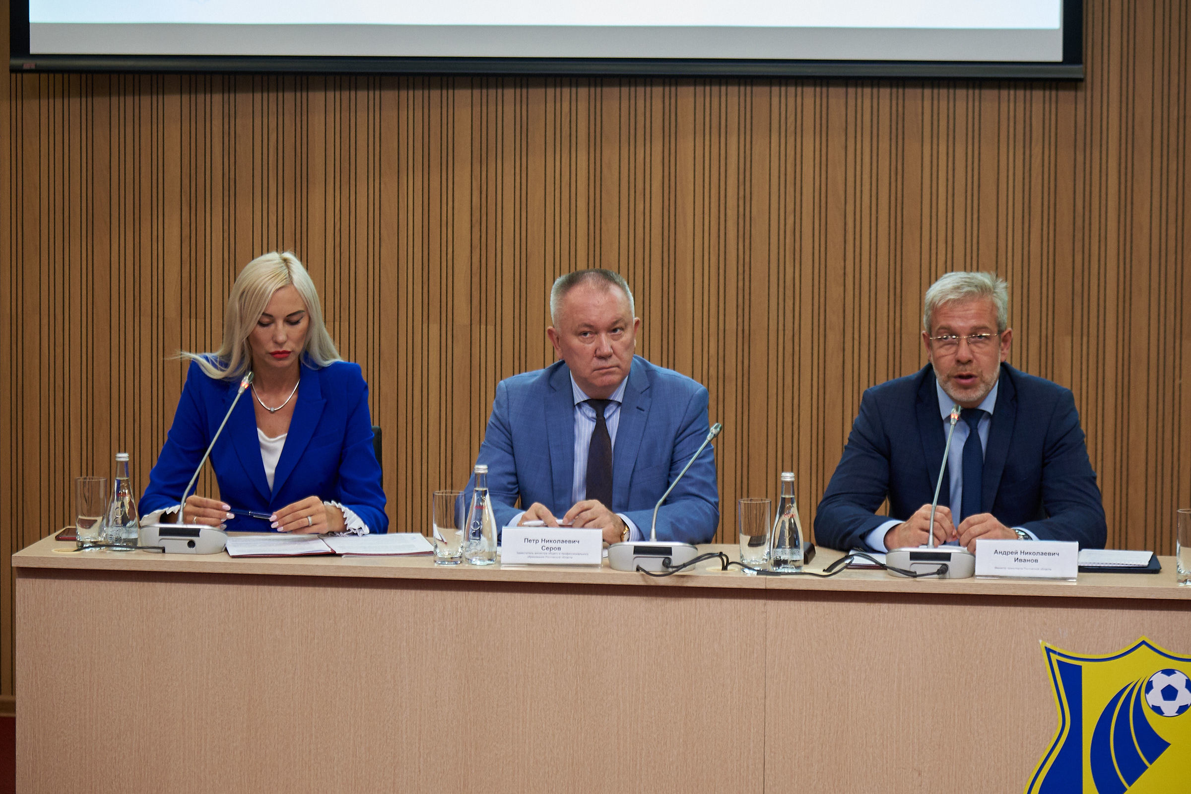 Открытие проекта «Однозначно» в Ростове. Репортажный и коммерческий фотограф в Ростове Виталий Ишков