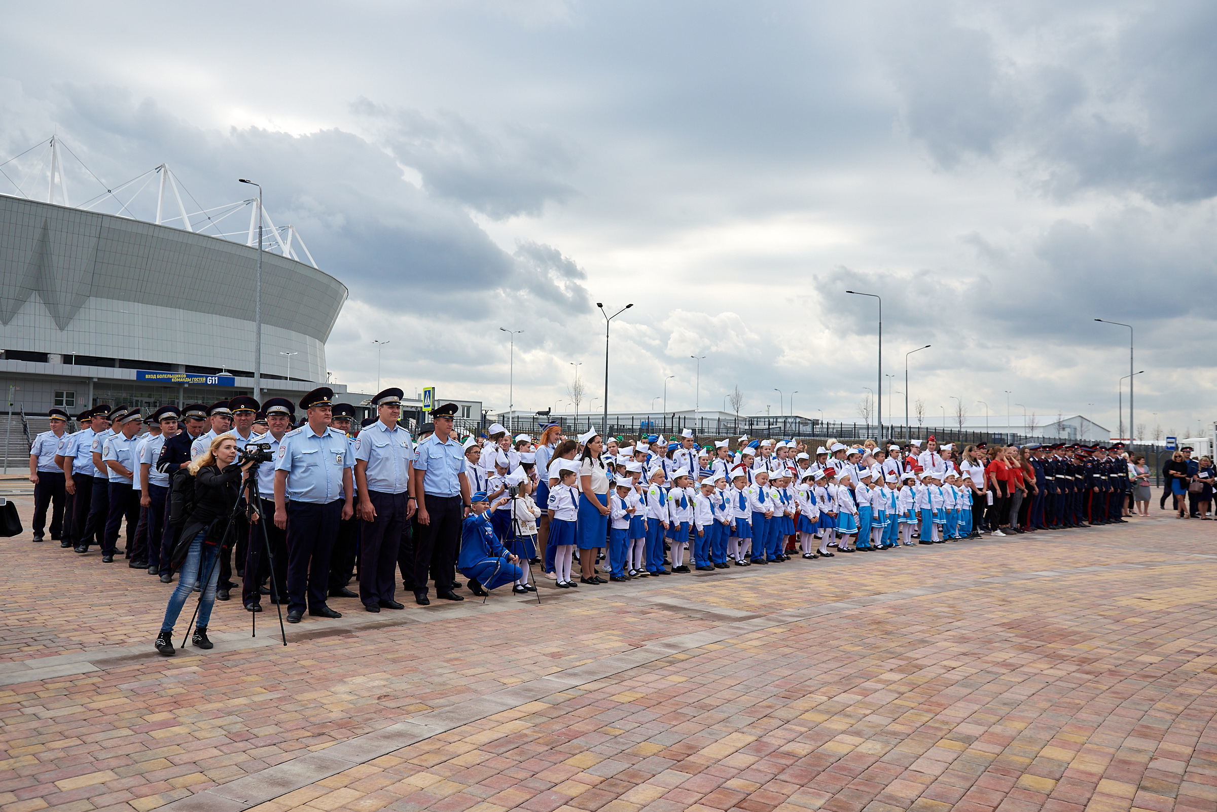Открытие проекта «Однозначно» в Ростове. Репортажный и коммерческий фотограф в Ростове Виталий Ишков