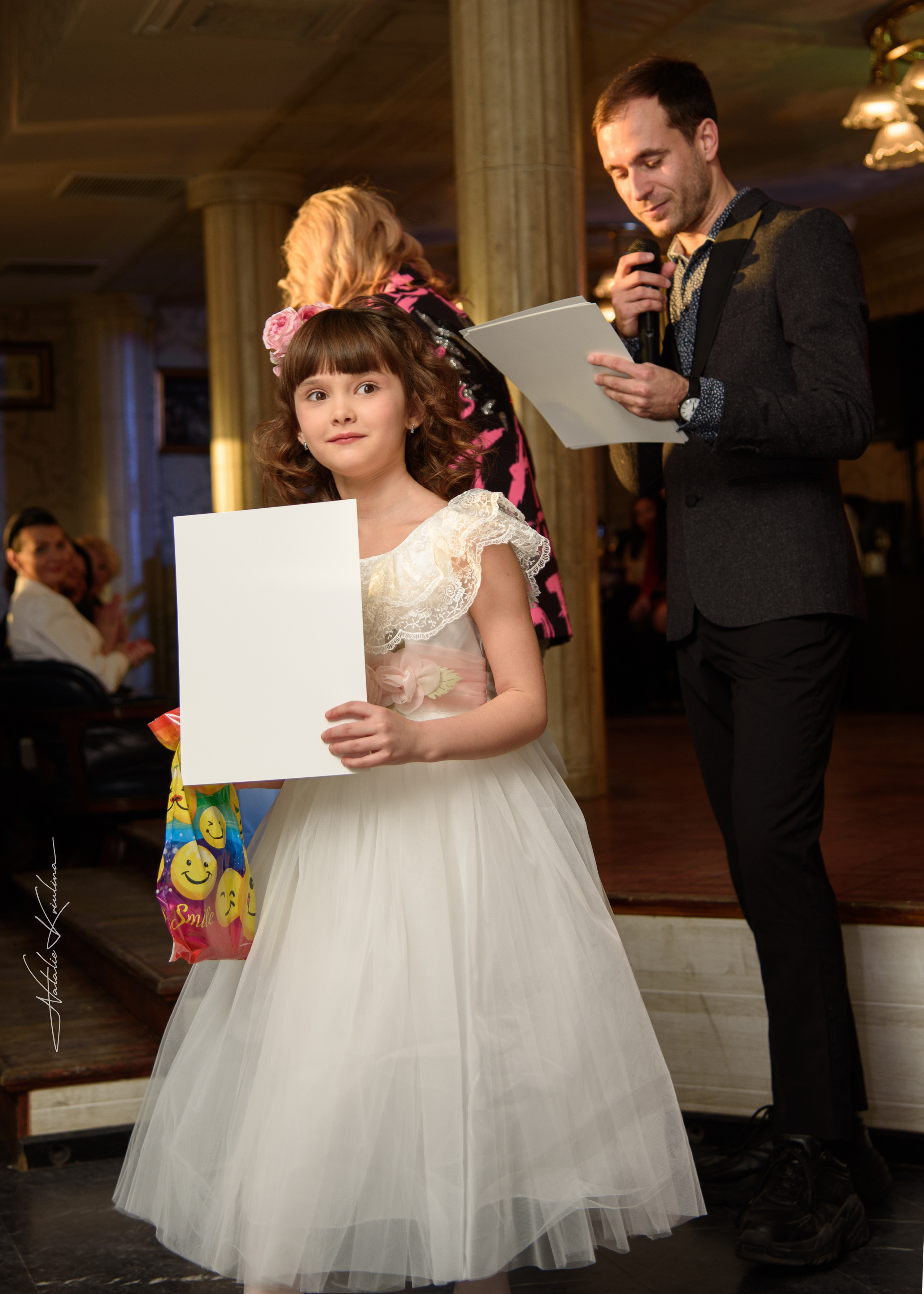 Фэшн показ дизайнерской одежды. Портретный Семейный Fine-Art фотограф в Санкт-Петербурге Криулина