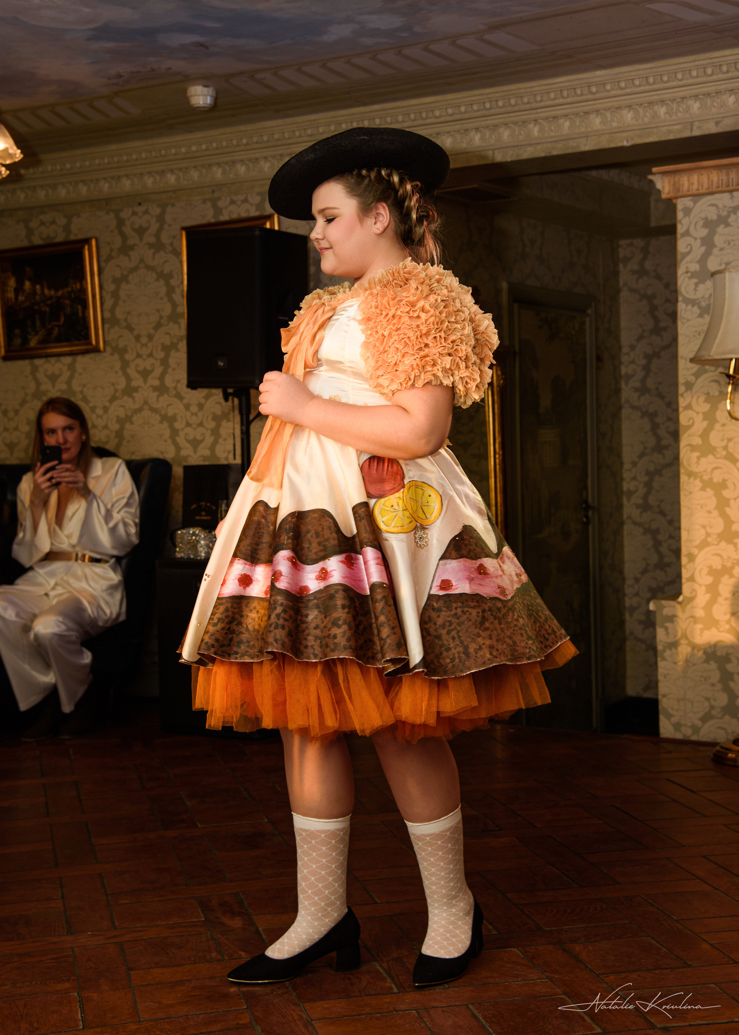 Фэшн показ дизайнерской одежды. Портретный Семейный Fine-Art фотограф в Санкт-Петербурге Криулина