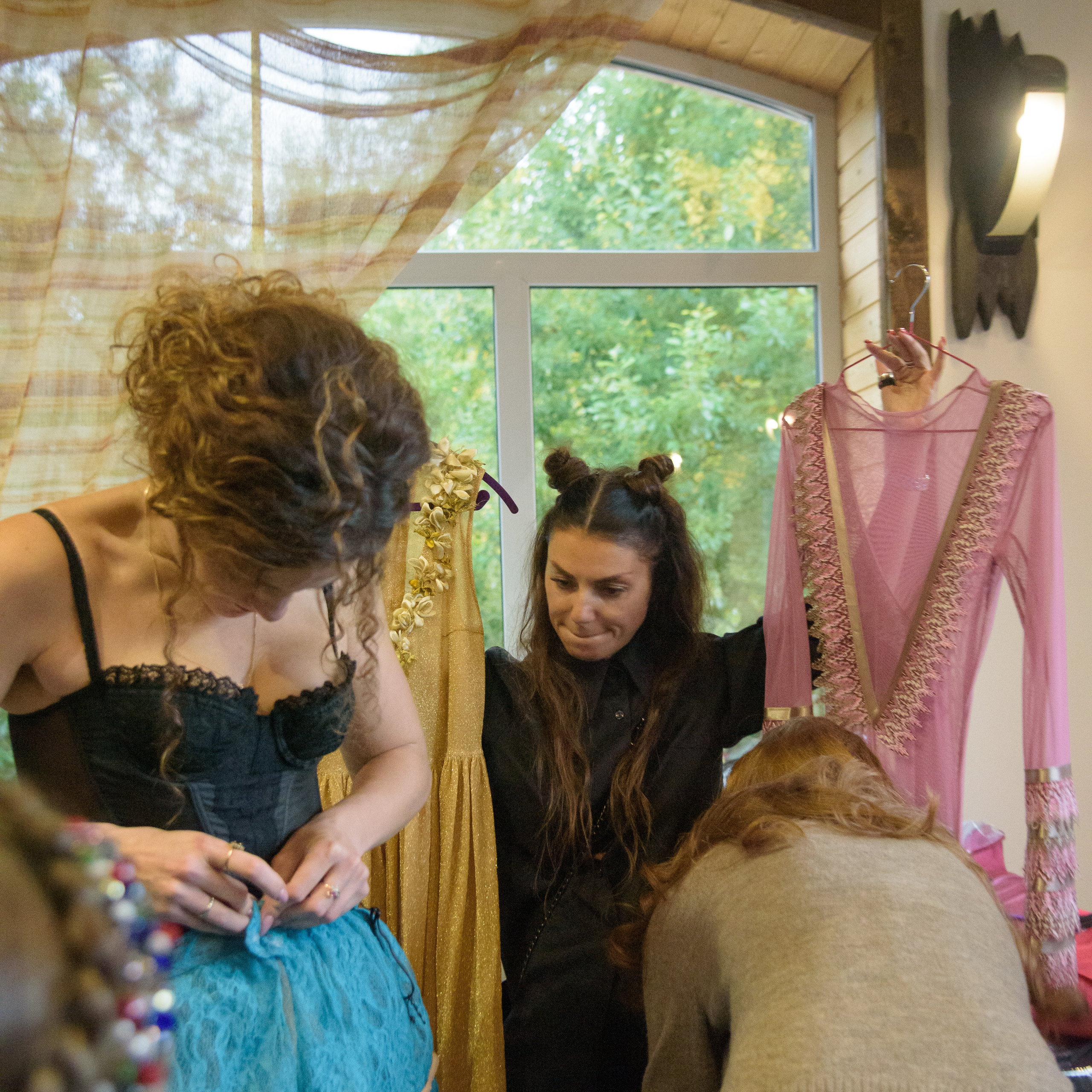 Бэкстейдж к Fashion фильму «ASTARTA». Портретный Семейный Fine-Art фотограф в Санкт-Петербурге Криулина