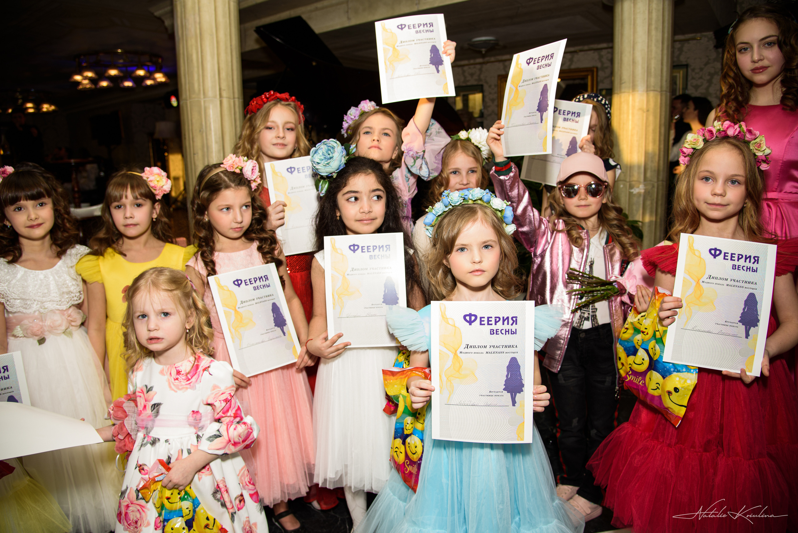 Фэшн показ дизайнерской одежды. Портретный Семейный Fine-Art фотограф в Санкт-Петербурге Криулина