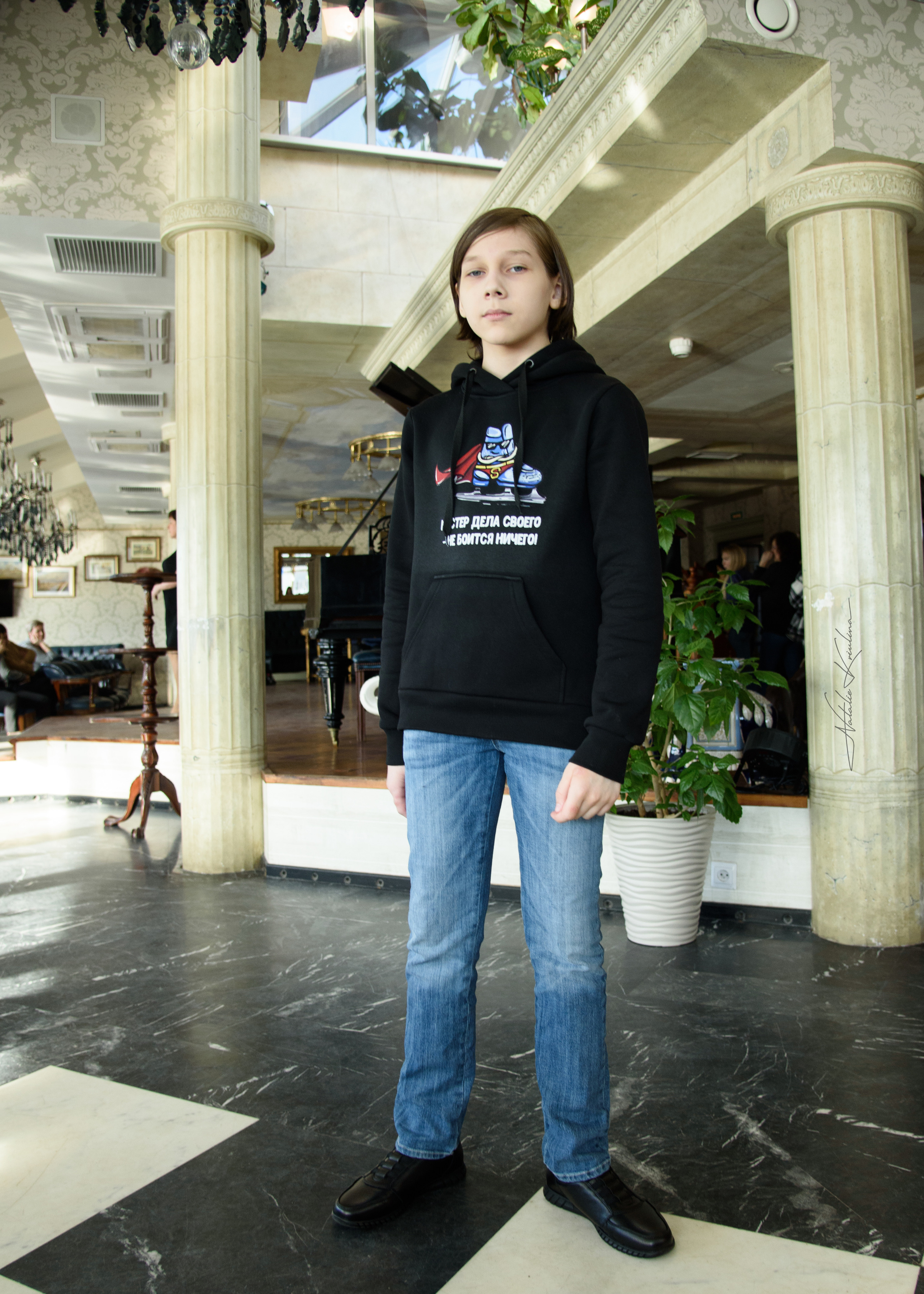 Фэшн показ дизайнерской одежды. Портретный Семейный Fine-Art фотограф в Санкт-Петербурге Криулина