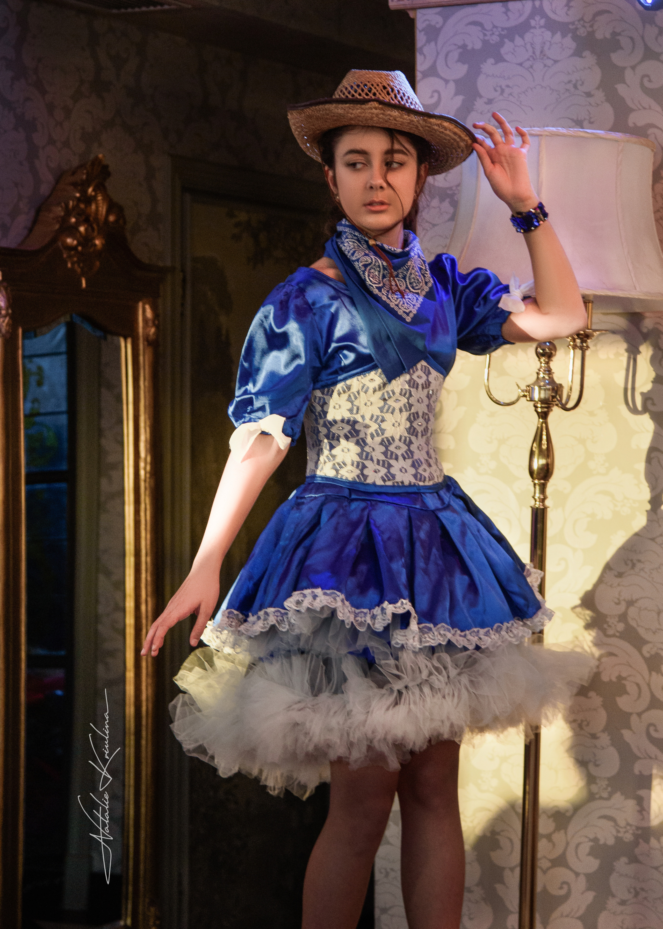 Фэшн показ дизайнерской одежды. Портретный Семейный Fine-Art фотограф в Санкт-Петербурге Криулина