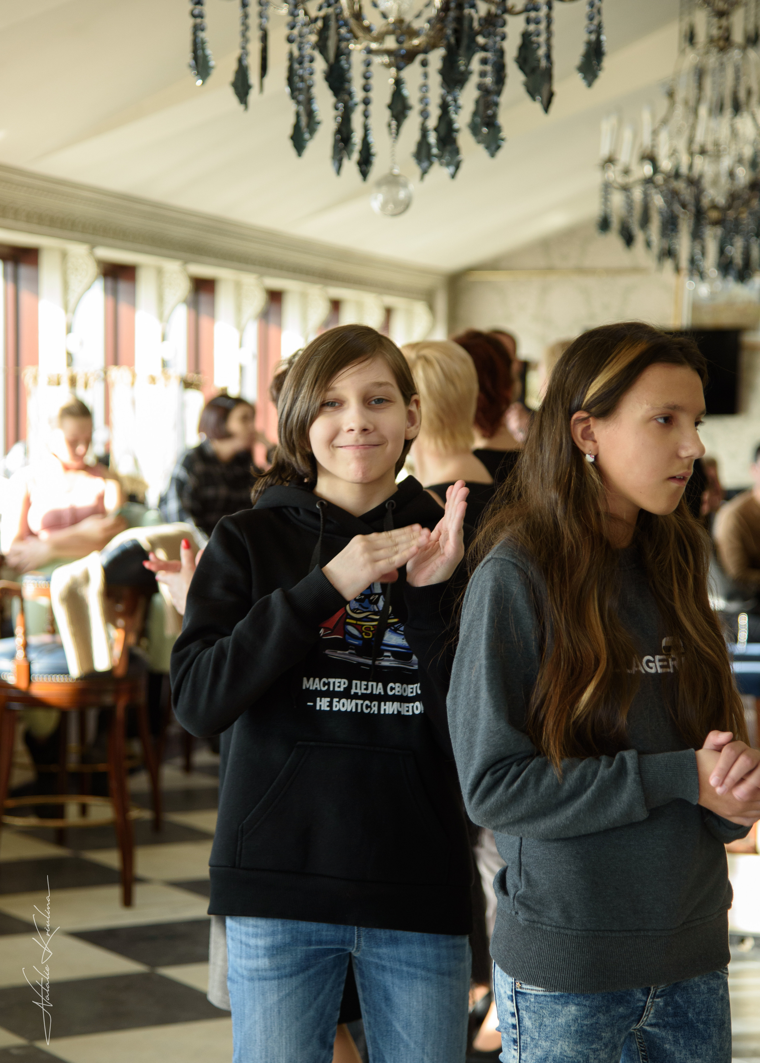 Фэшн показ дизайнерской одежды. Портретный Семейный Fine-Art фотограф в Санкт-Петербурге Криулина