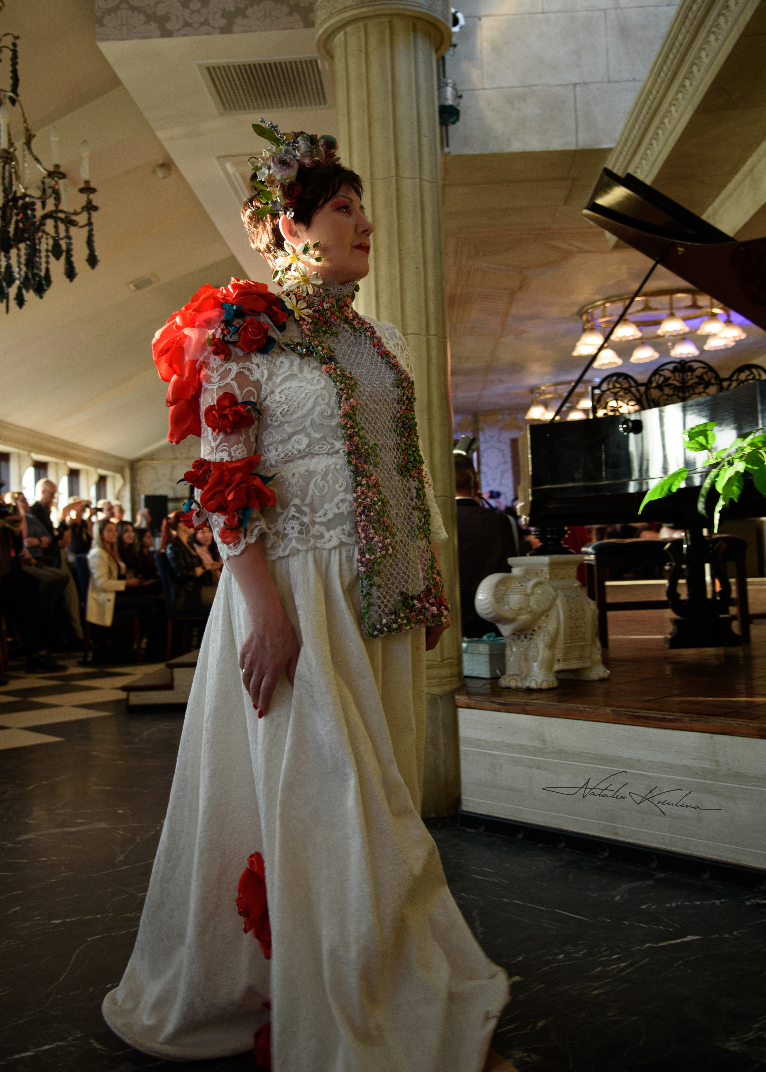 Фэшн показ дизайнерской одежды. Портретный Семейный Fine-Art фотограф в Санкт-Петербурге Криулина