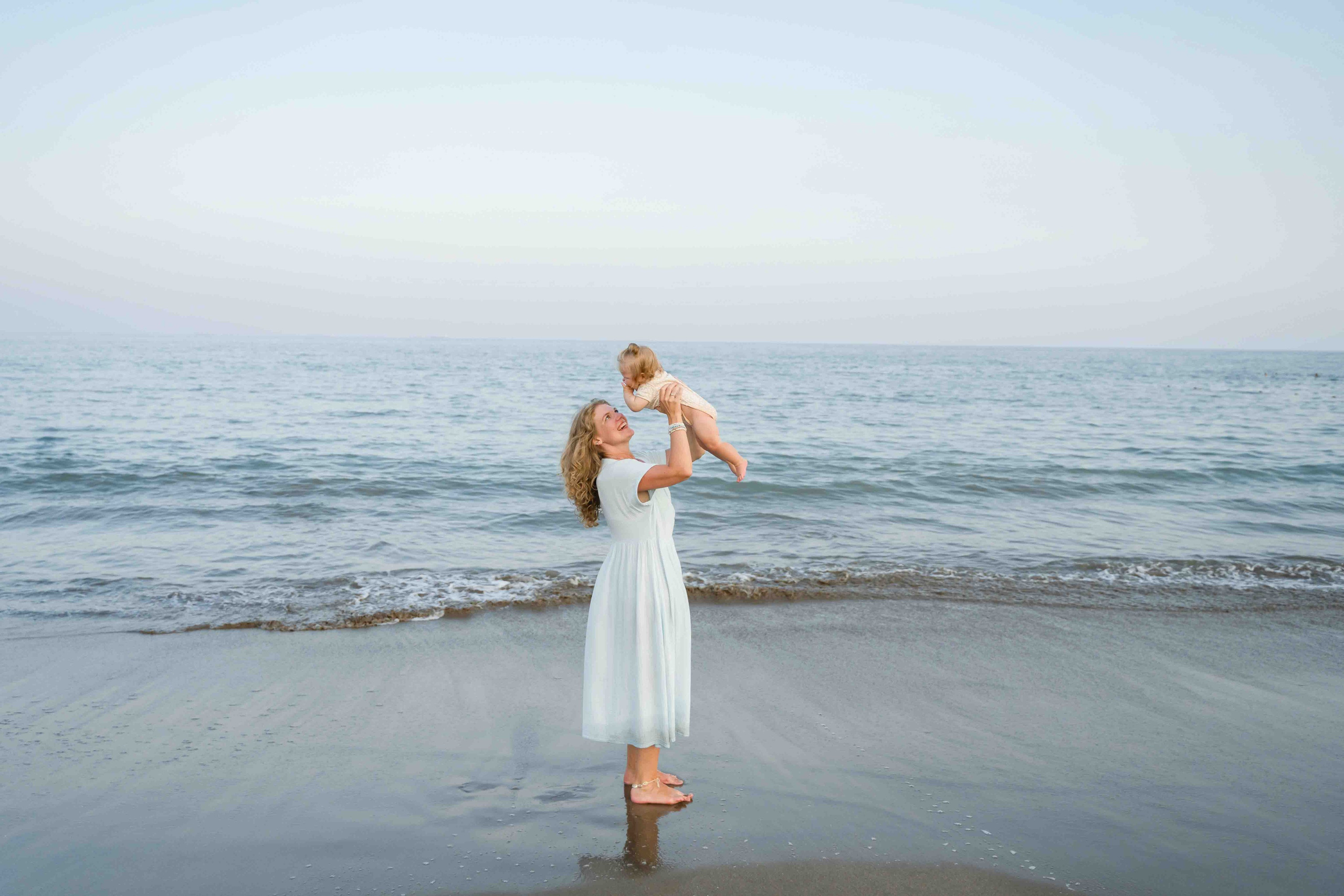 Family photographer in UAE | Abu Dhabi and Dubai